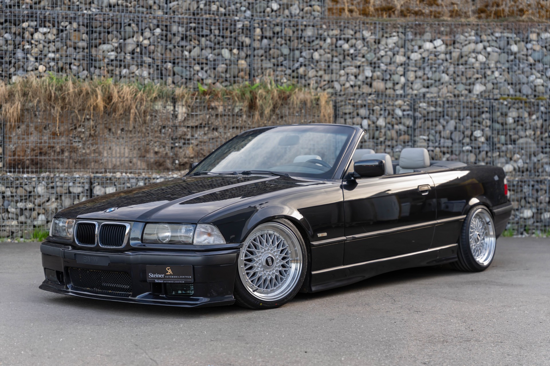 BMW 318i Cabrio M-Paket Facelift