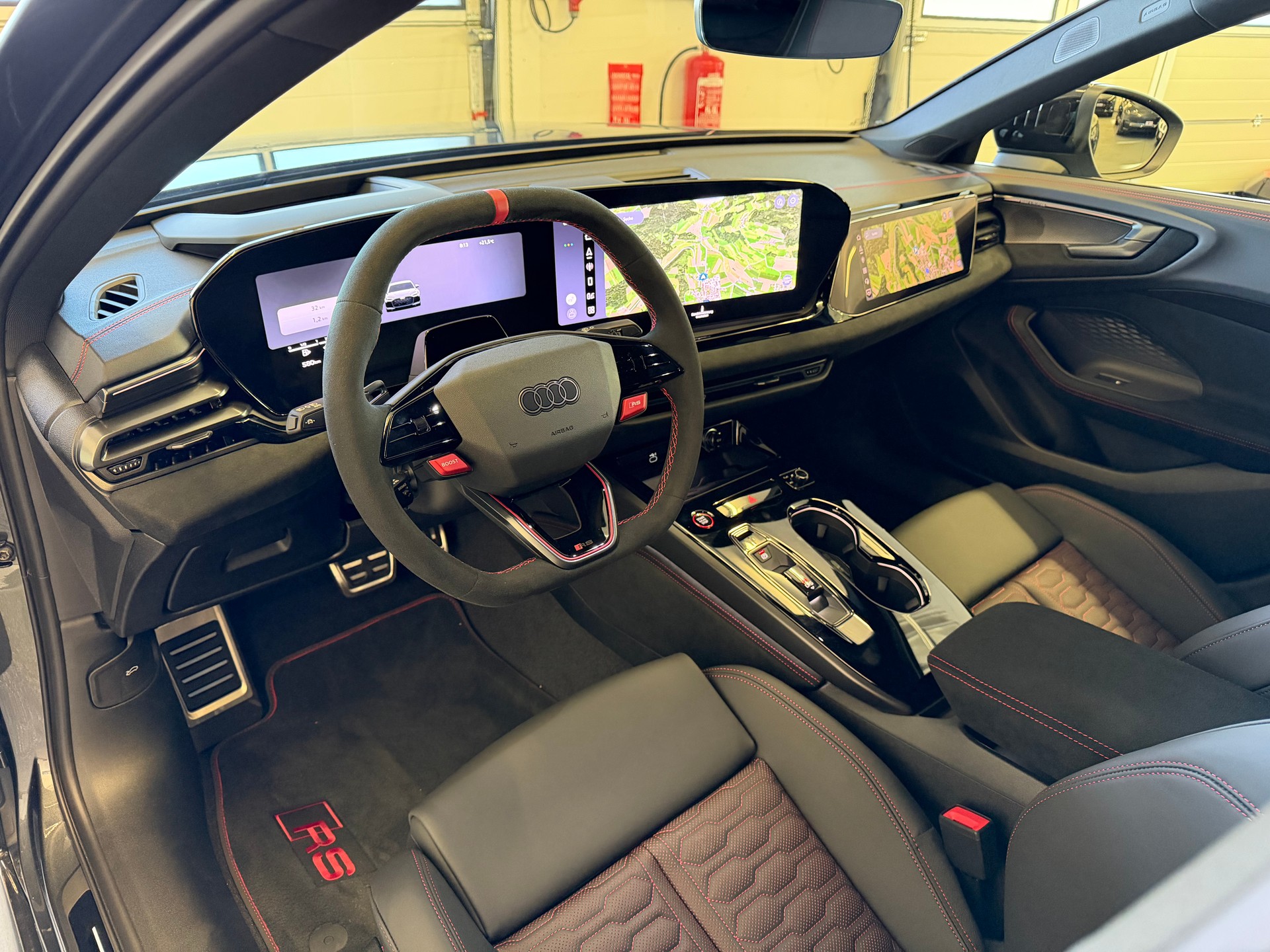 AUDI RS 5 Limousine, CH Typenschein, V-Max Anhebung, Tech pro Paket, Head up Display, OLED-image-12