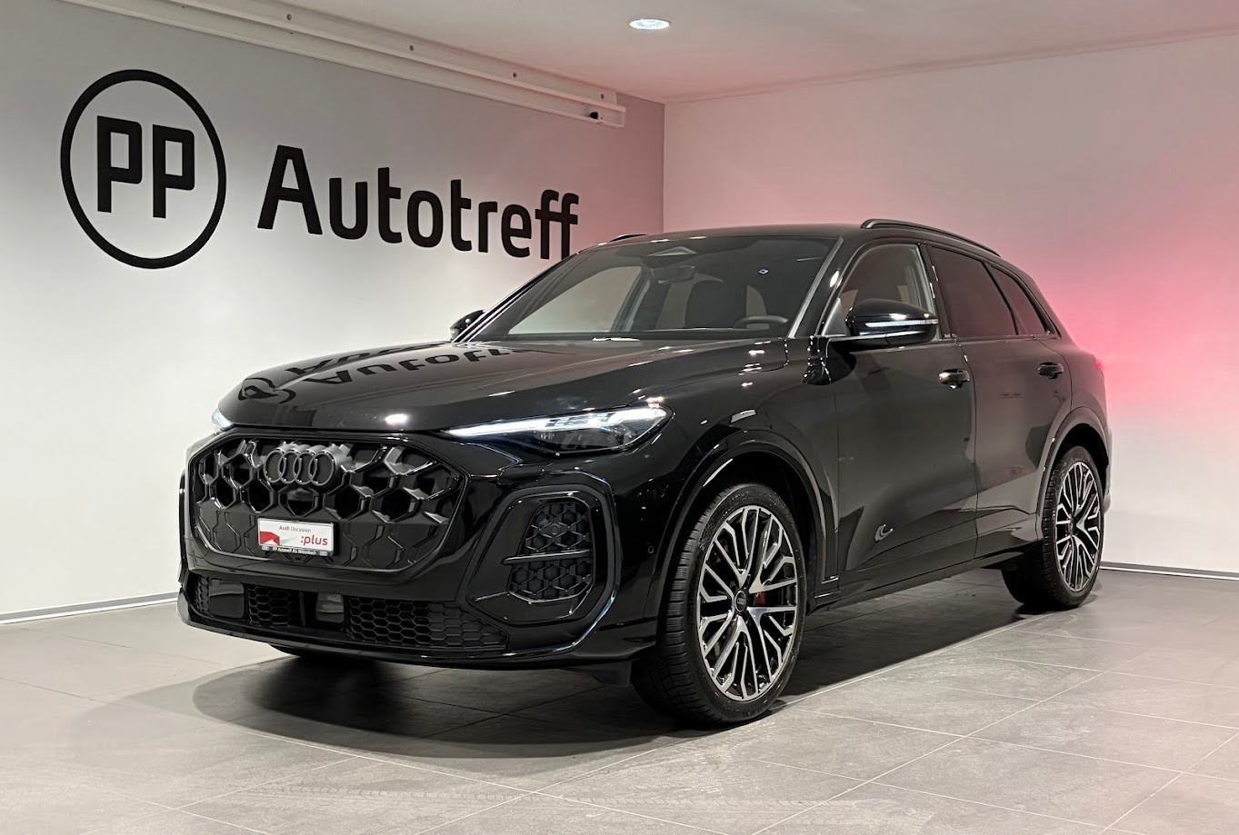 AUDI SQ5 TFSI quattro S-tronic-image-1