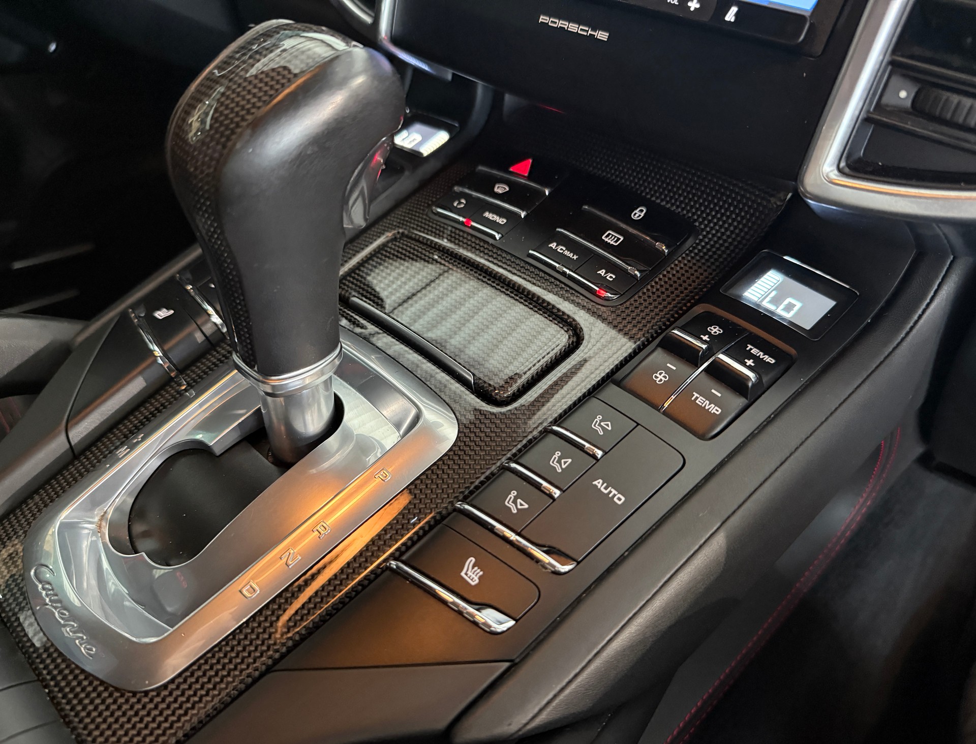 PORSCHE Cayenne GTS-image-14