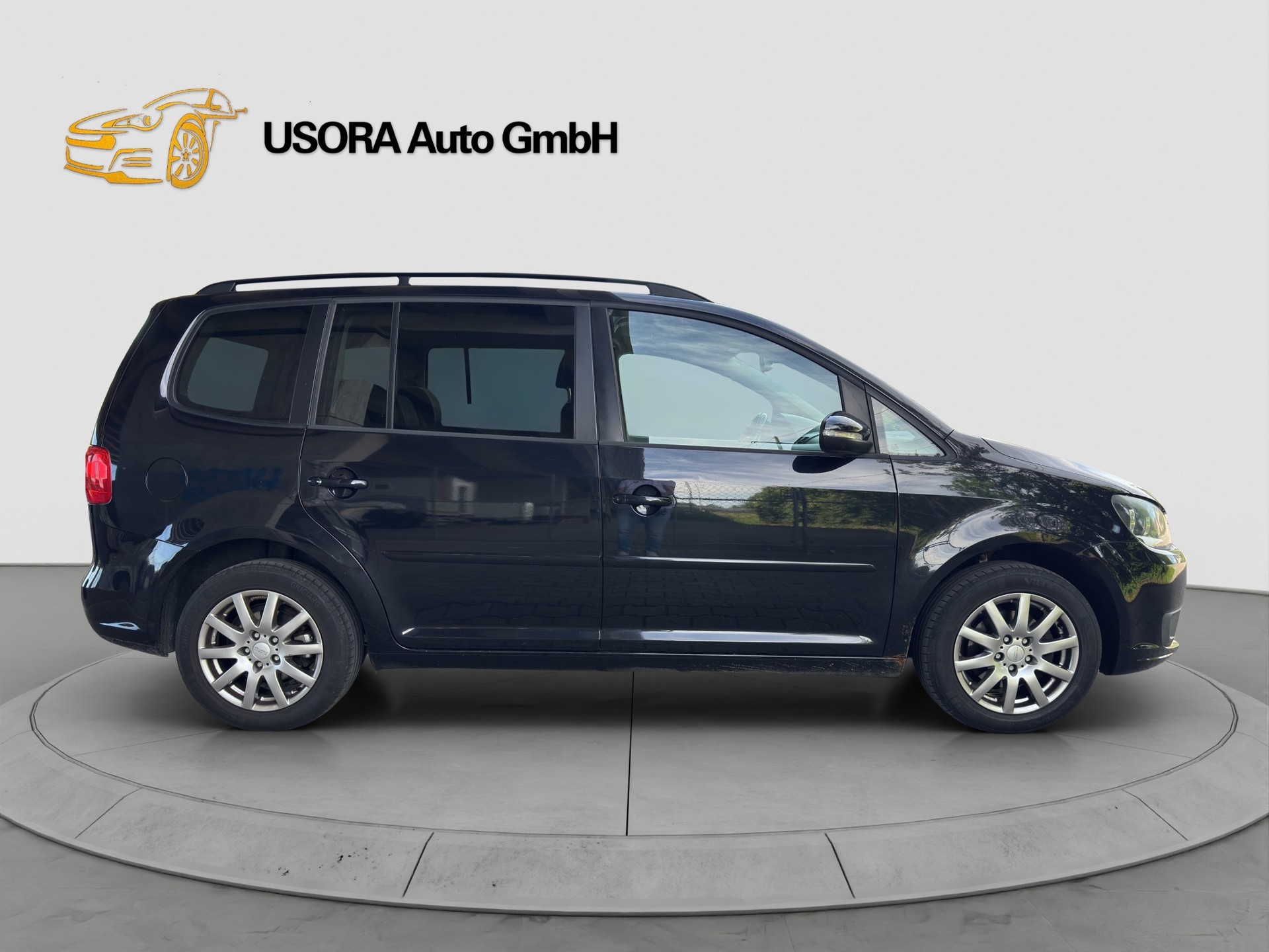 VW TOURAN-image-5