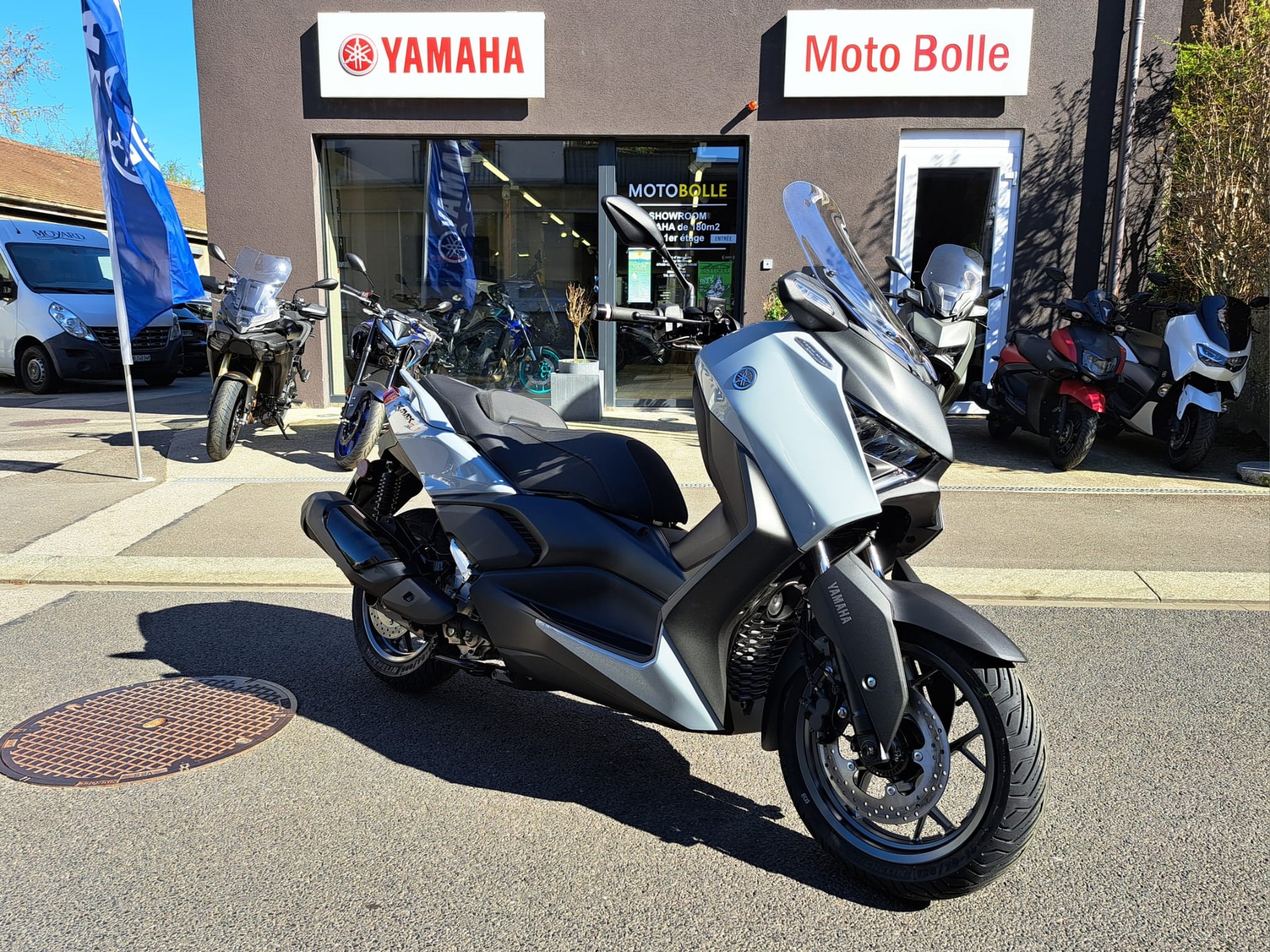 YAMAHA X-Max 300 Tech Max-image-1