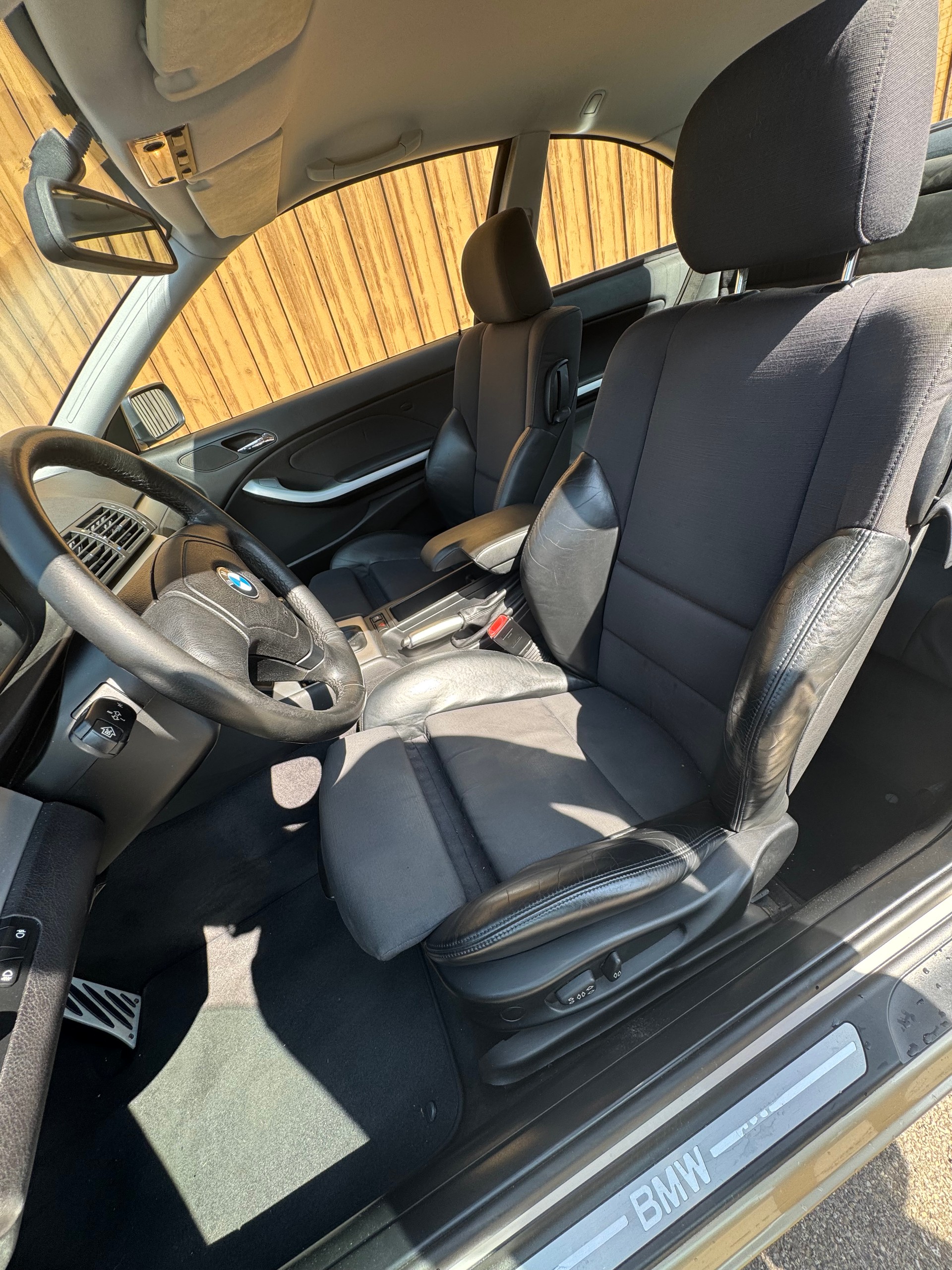 BMW 323Ci Coupé-image-6