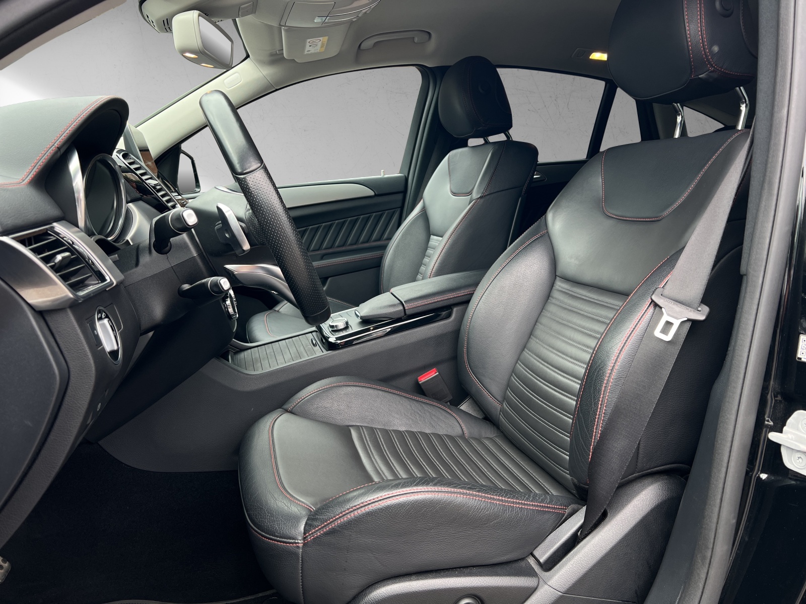 MERCEDES-BENZ GLE Coupé 43 AMG 4Matic-image-6