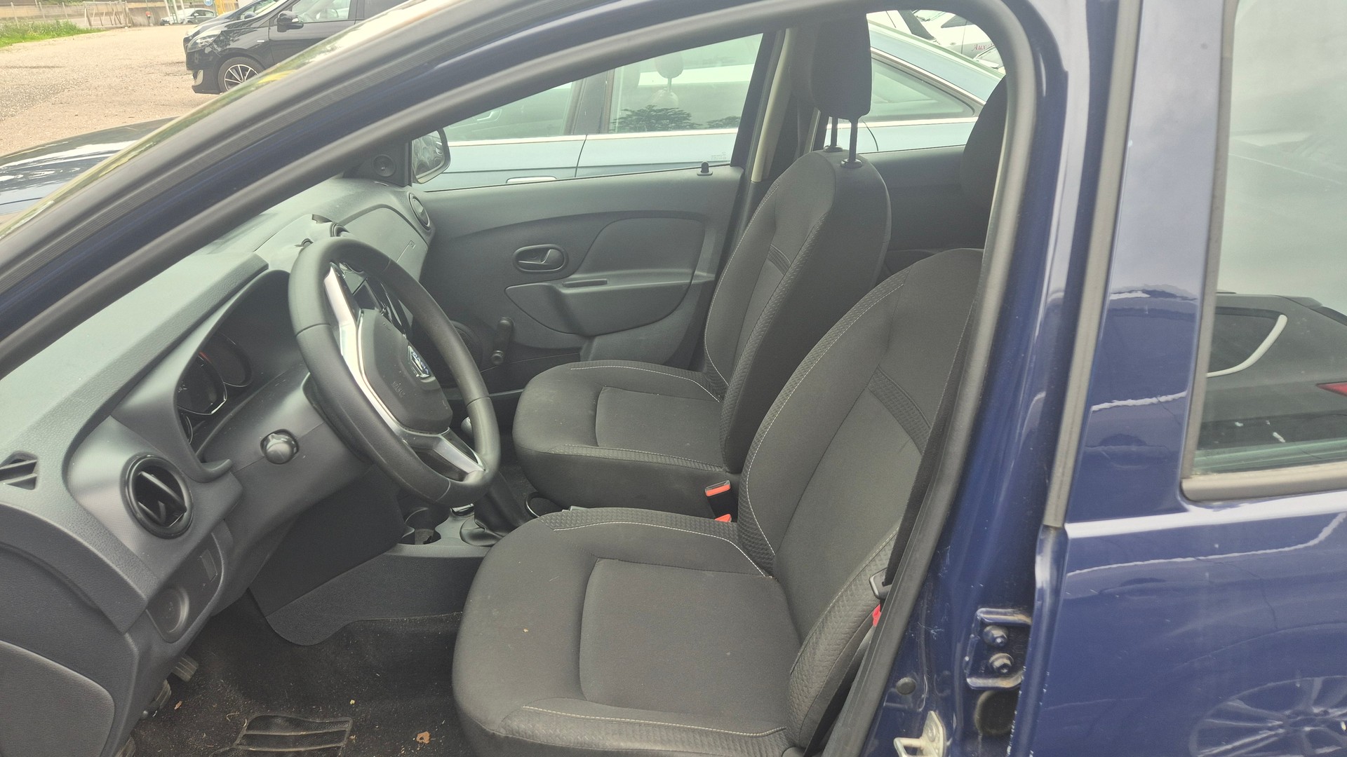 DACIA Sandero 1.0 Lauréate-image-5