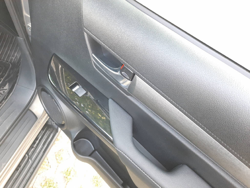 TOYOTA Hilux Double Cab.-Pick-up 2.8 D-4D 204 Invincible MHEV-image-7