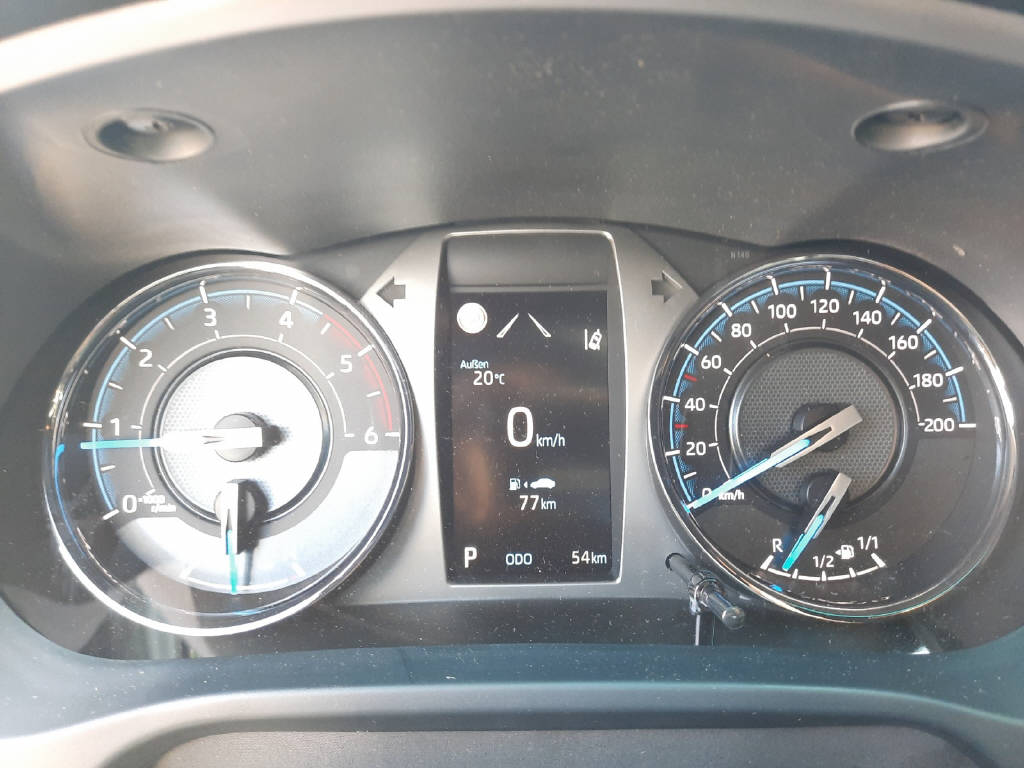 TOYOTA Hilux Double Cab.-Pick-up 2.8 D-4D 204 Invincible MHEV-image-11