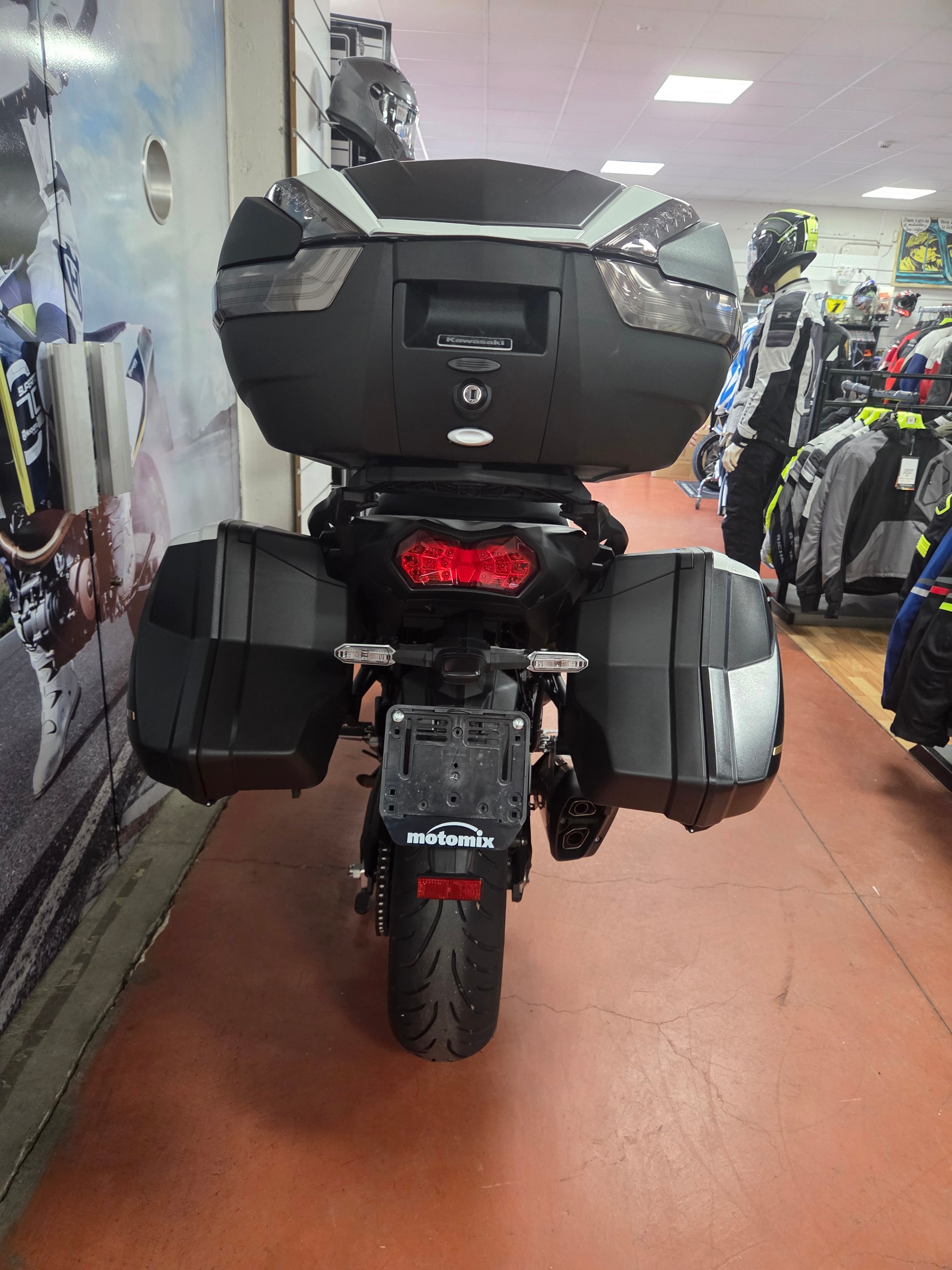 KAWASAKI Versys 1100 SE Grand Tourer-image-3