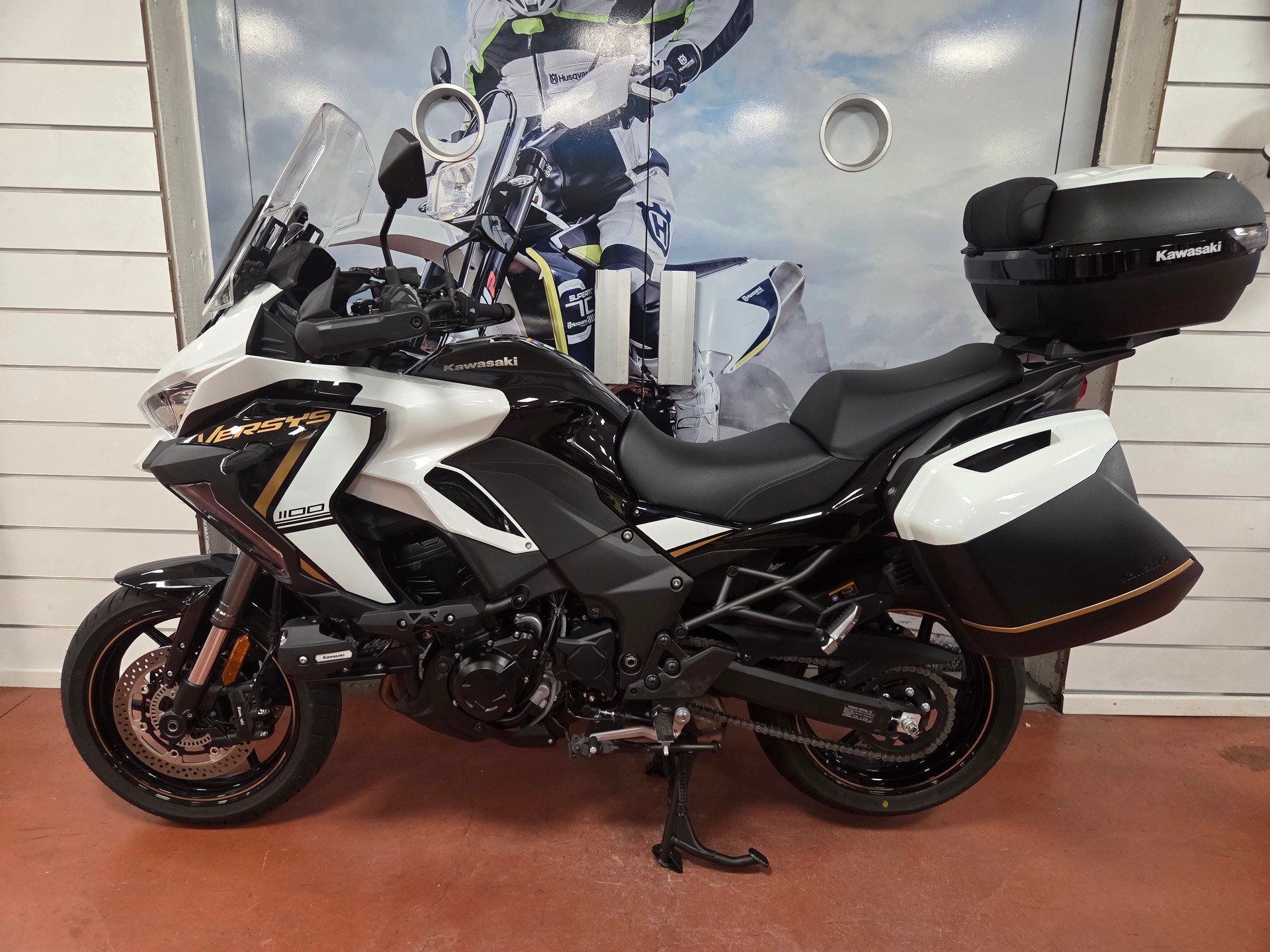 KAWASAKI Versys 1100 SE Grand Tourer-image-0