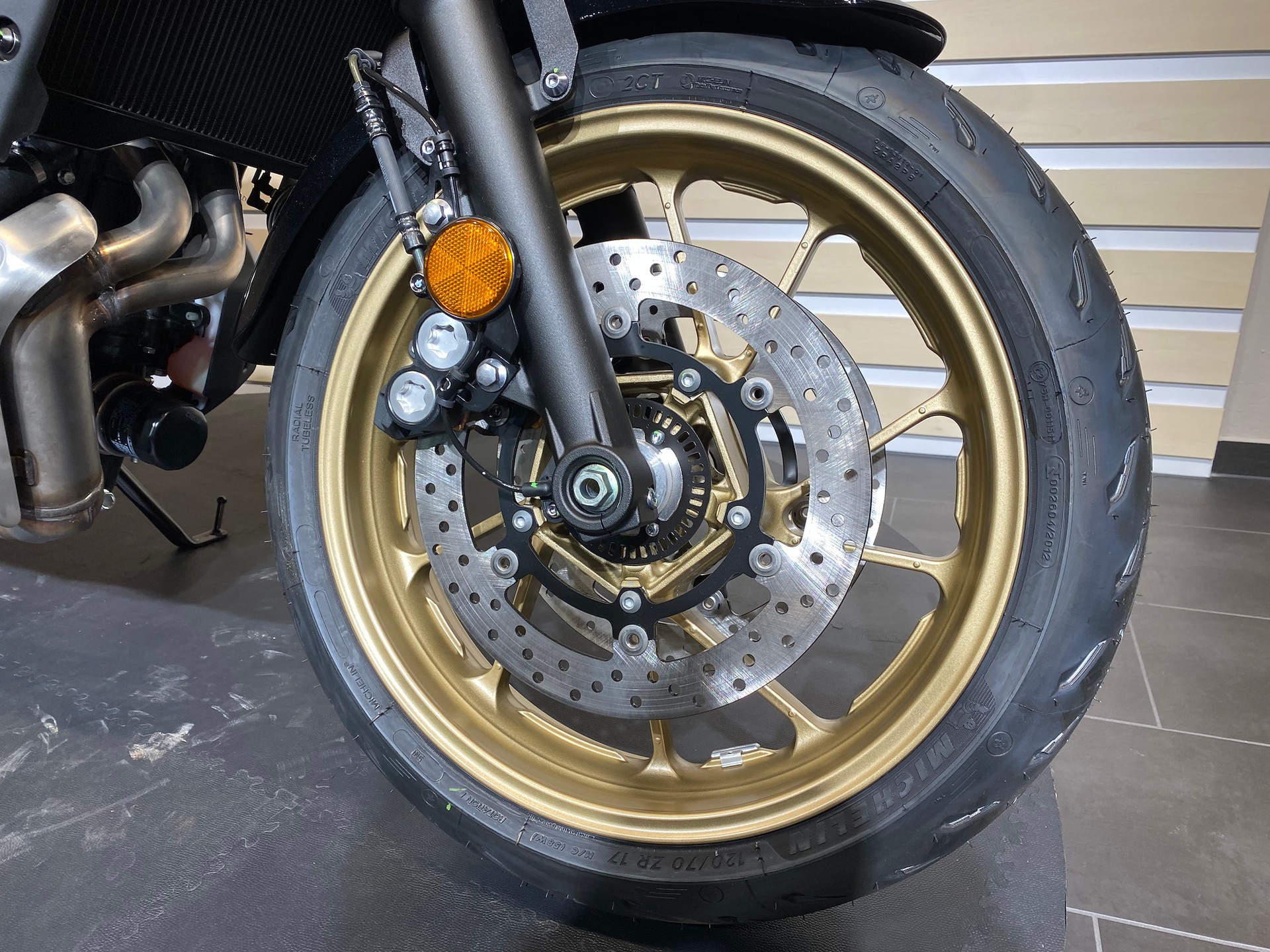 YAMAHA XSR 700-image-8