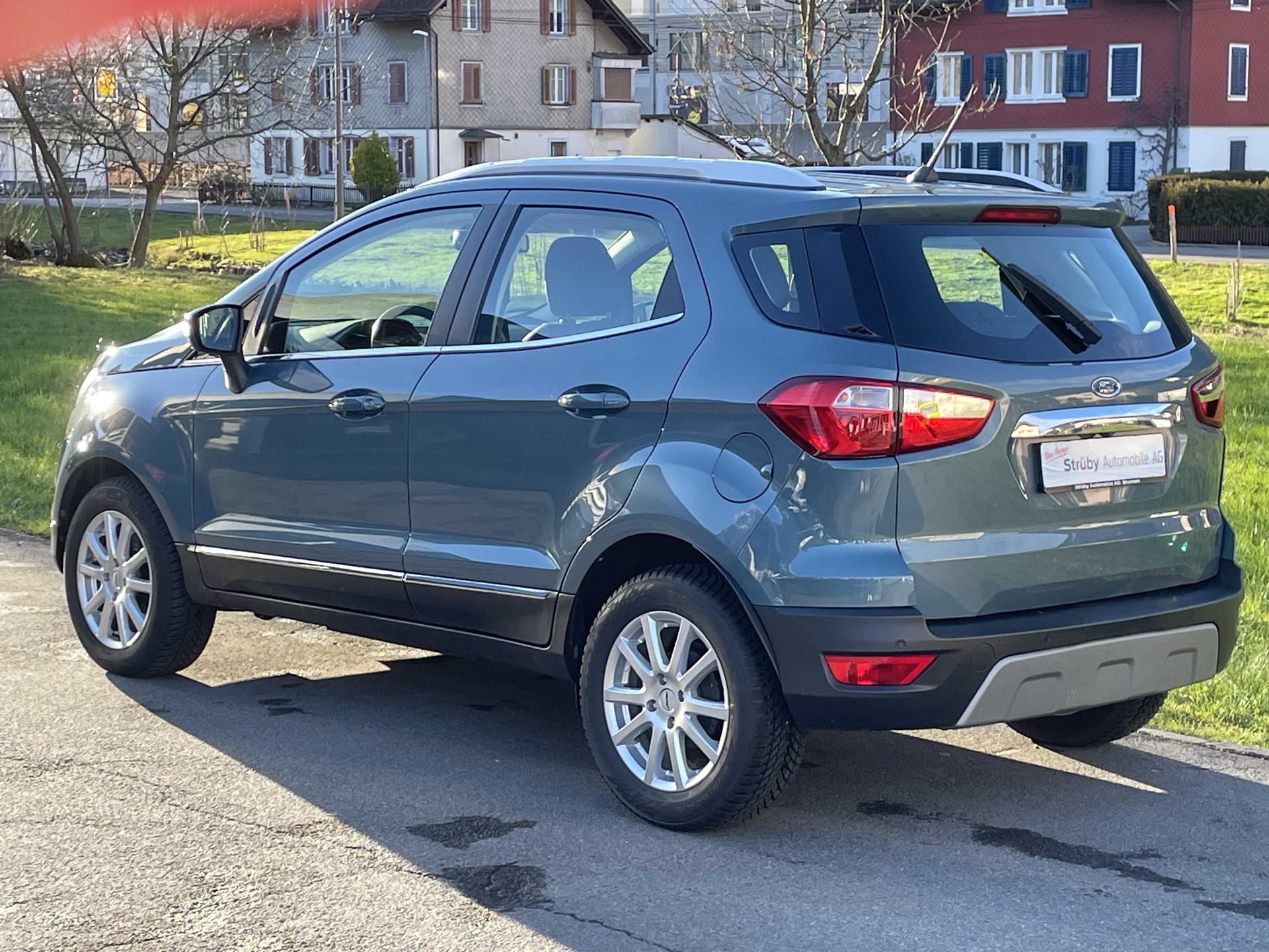 FORD EcoSport 1.0 EcoB Titanium-showroom-element-3