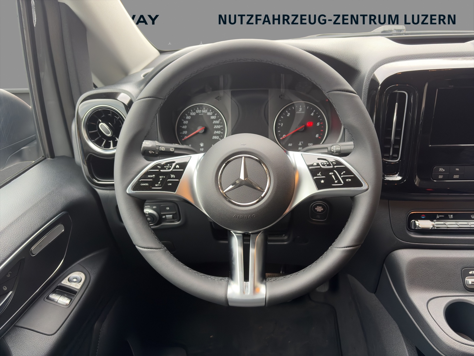 MERCEDES-BENZ Vito 116 CDI Lang Tourer FAMILY 9G-Tronic 4M Select-image-11