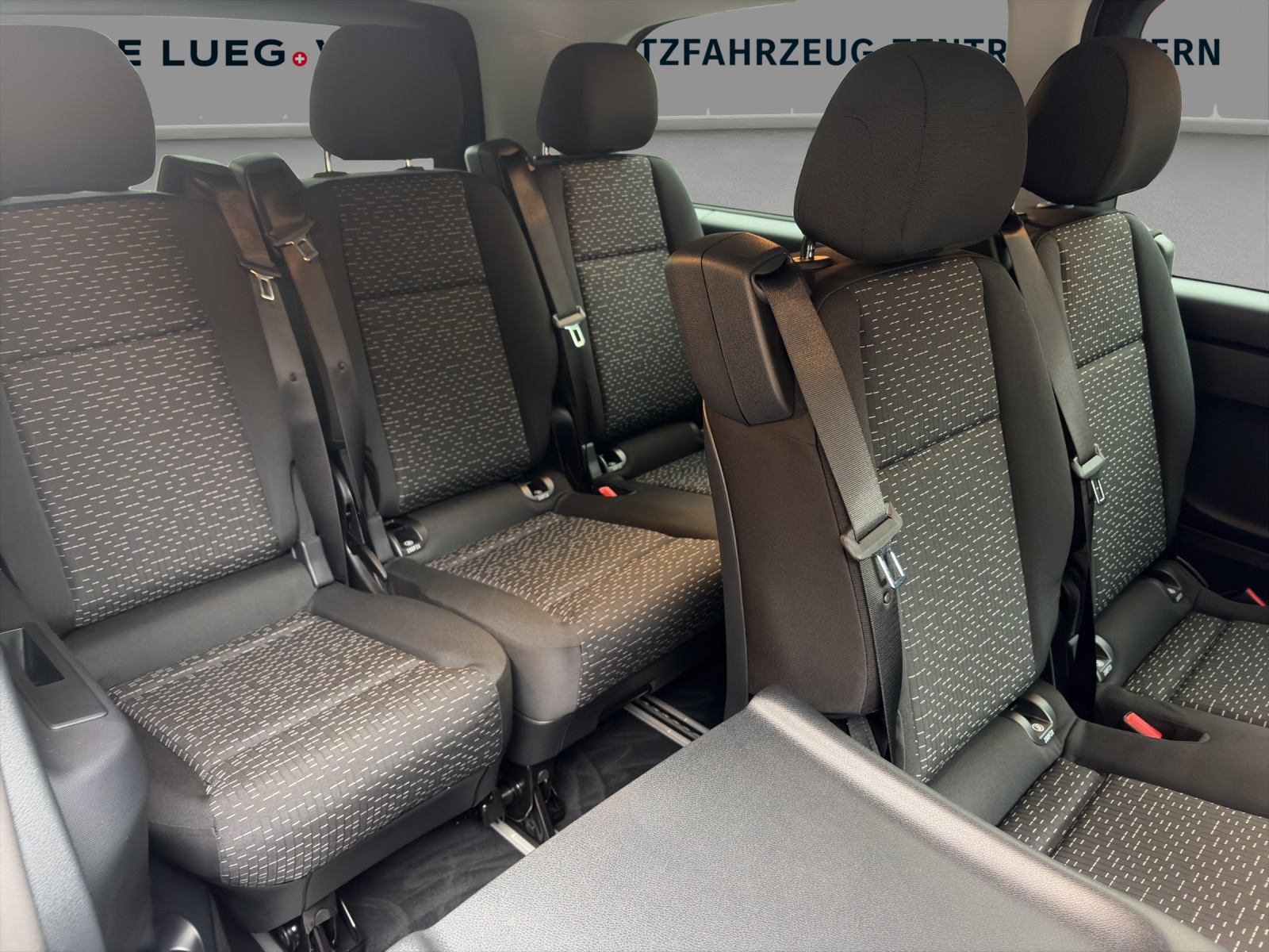 MERCEDES-BENZ Vito 116 CDI Lang Tourer FAMILY 9G-Tronic 4M Select-image-9