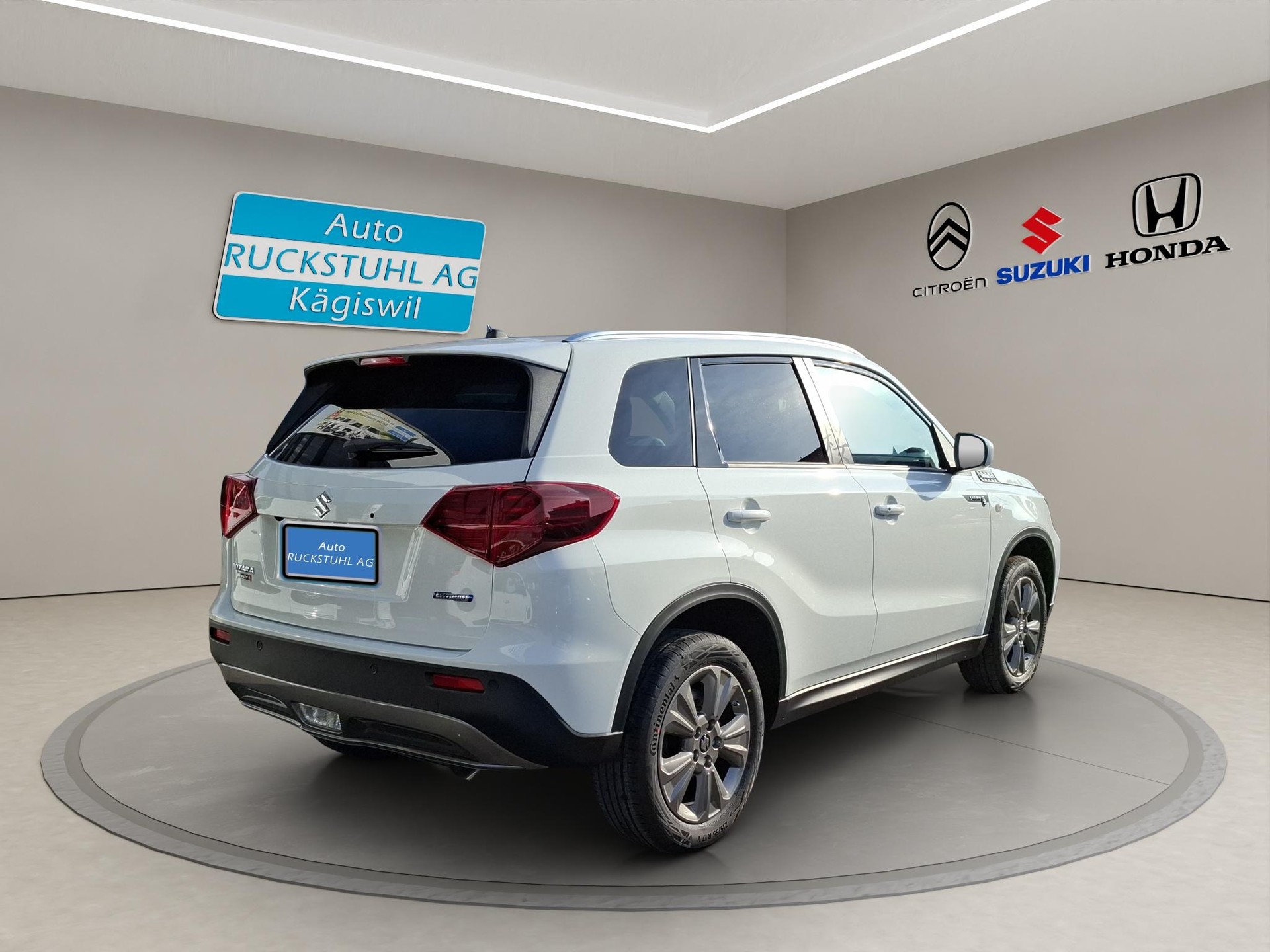 SUZUKI Vitara 1.4 T Sakura Hybrid 4x4-image-3
