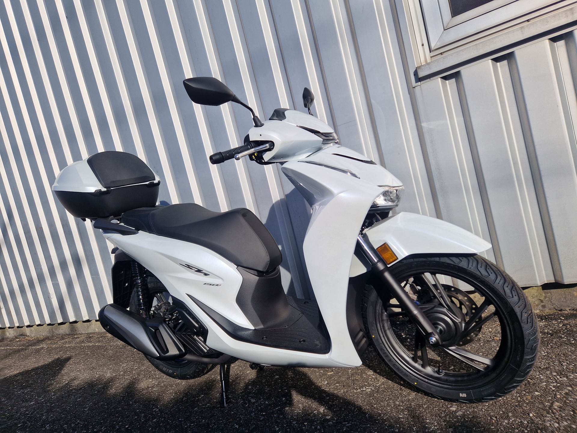 HONDA SH 150 INKL. TOP BOX-image-1
