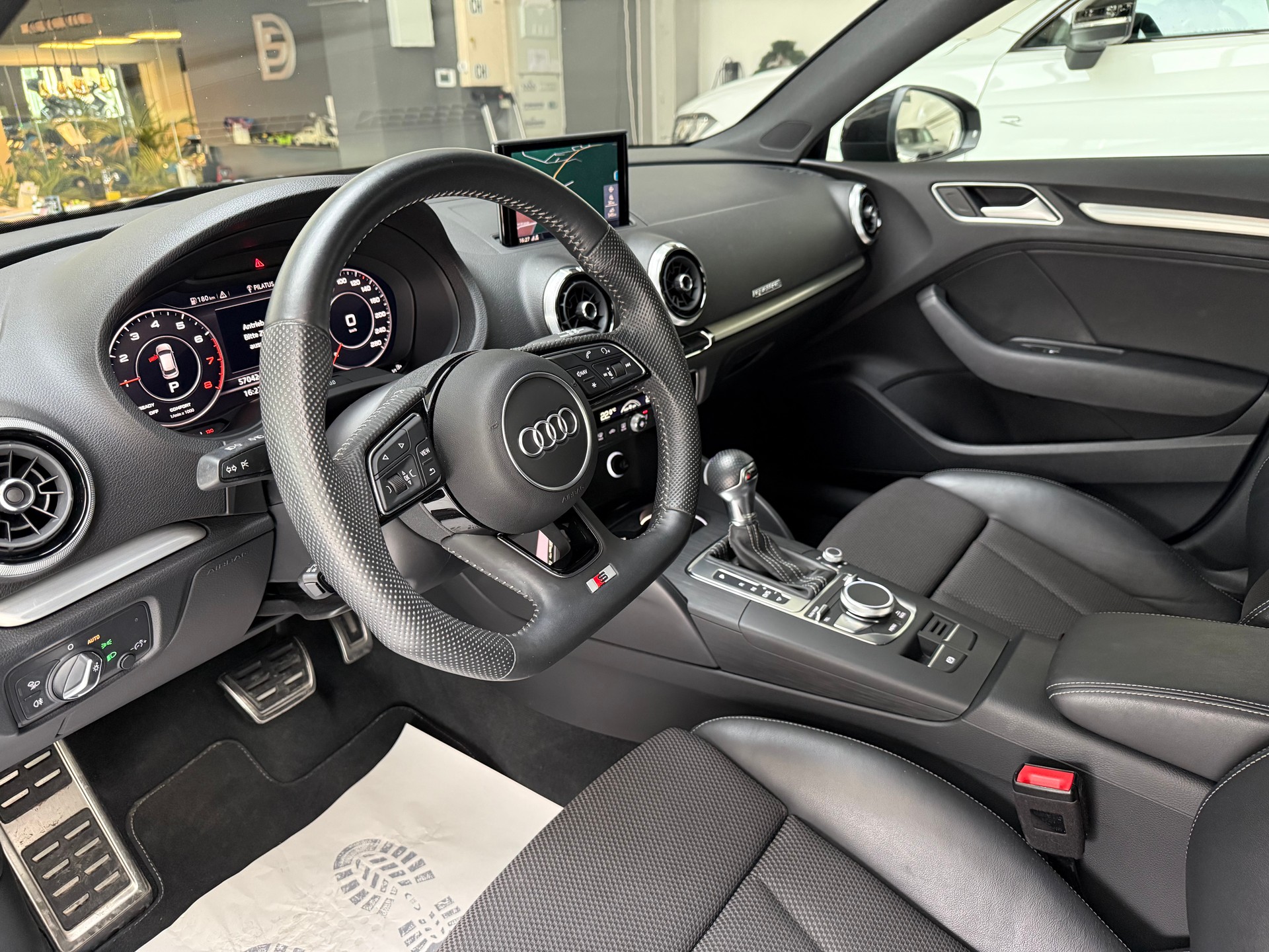 AUDI A3 Sportback 40 TFSI Sport quattro S-tronic * frisch ab MFK *-image-10