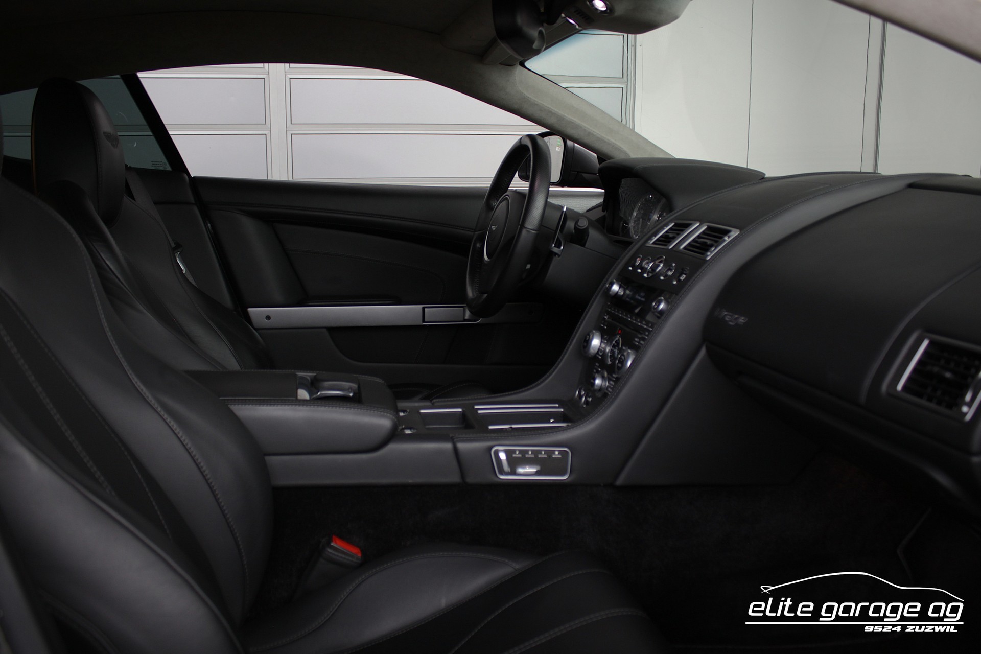 ASTON MARTIN Virage Coupé V12 5.9-48 Touchtronic2-image-15