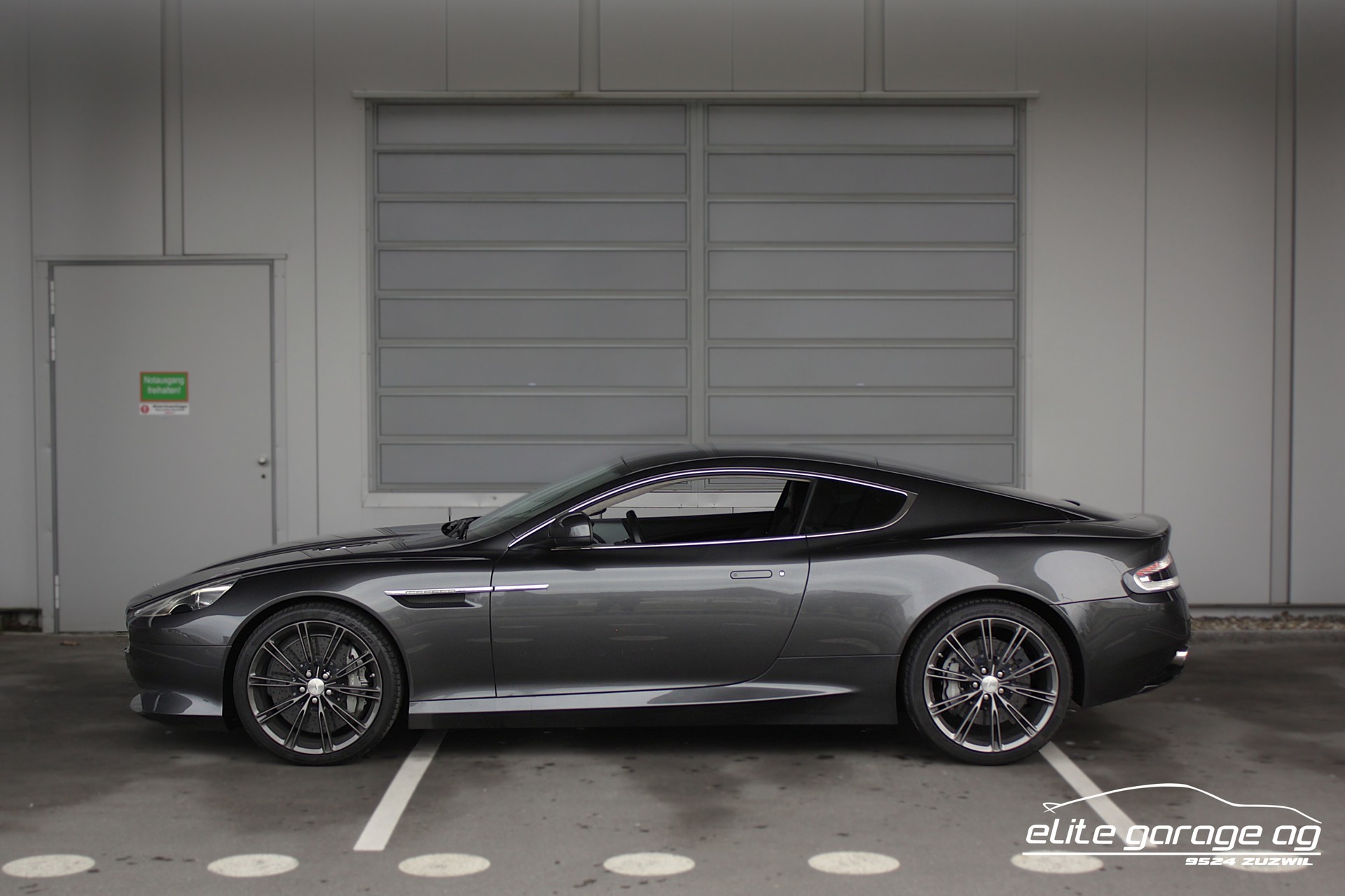 ASTON MARTIN Virage Coupé V12 5.9-48 Touchtronic2-image-1
