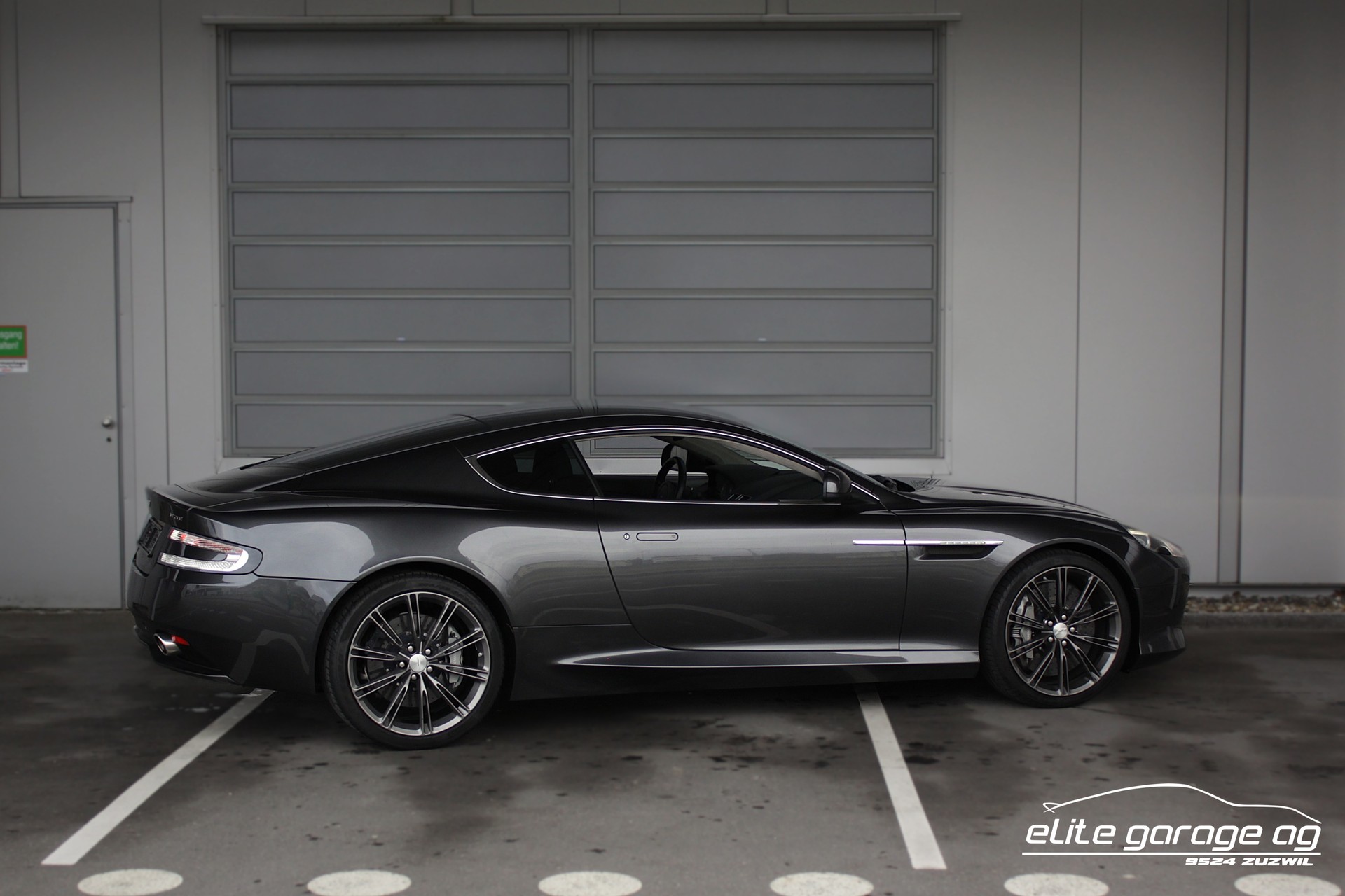 ASTON MARTIN Virage Coupé V12 5.9-48 Touchtronic2-image-4