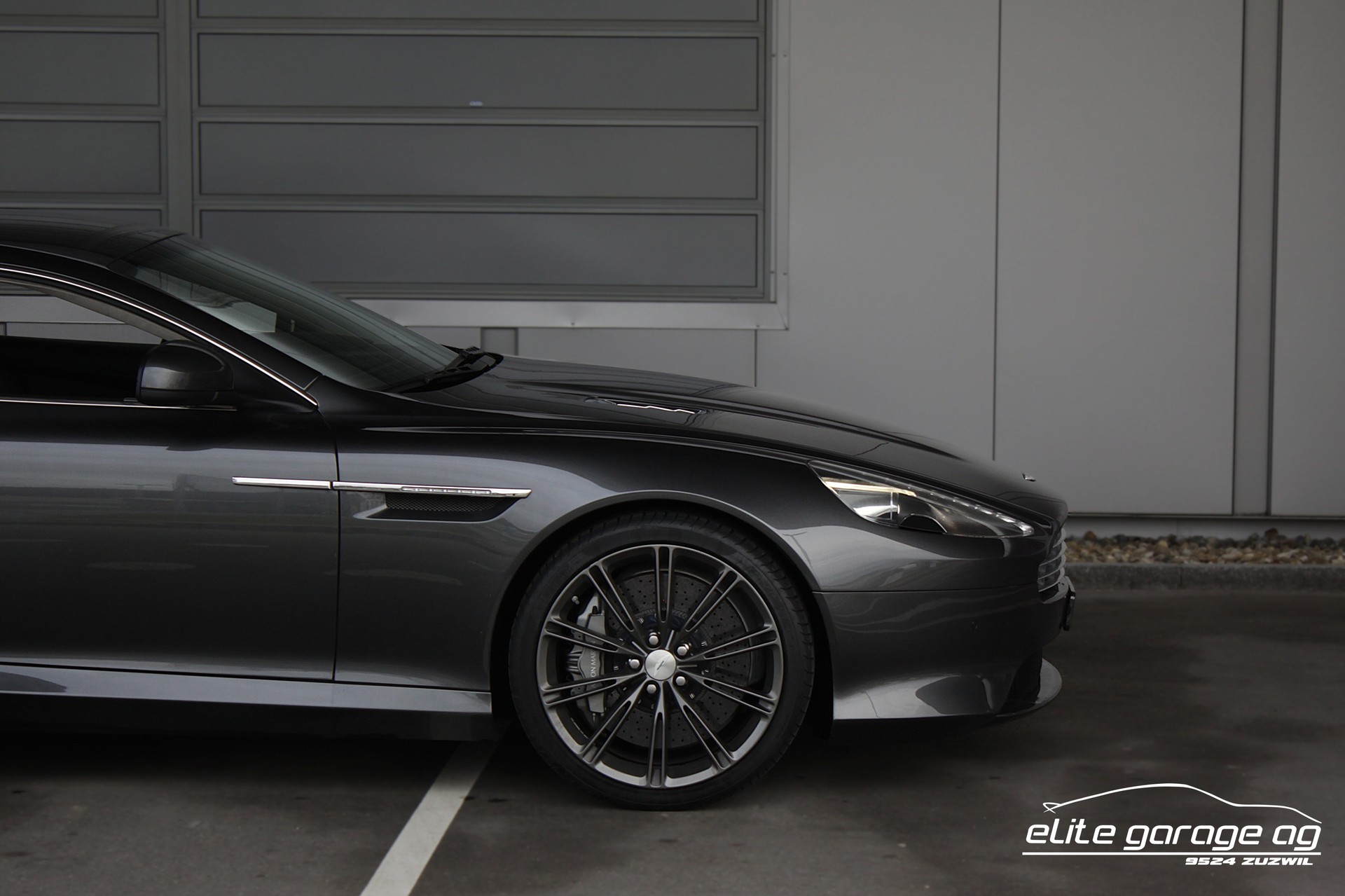ASTON MARTIN Virage Coupé V12 5.9-48 Touchtronic2-image-9