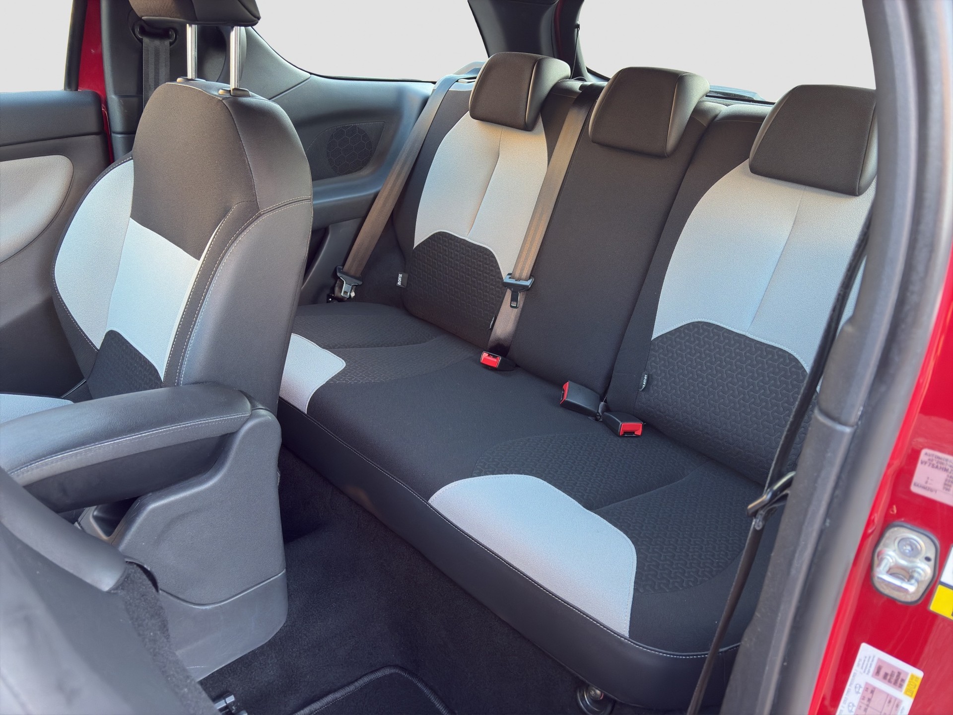 DS AUTOMOBILES DS3 1.2 VTi SO Chic-image-9