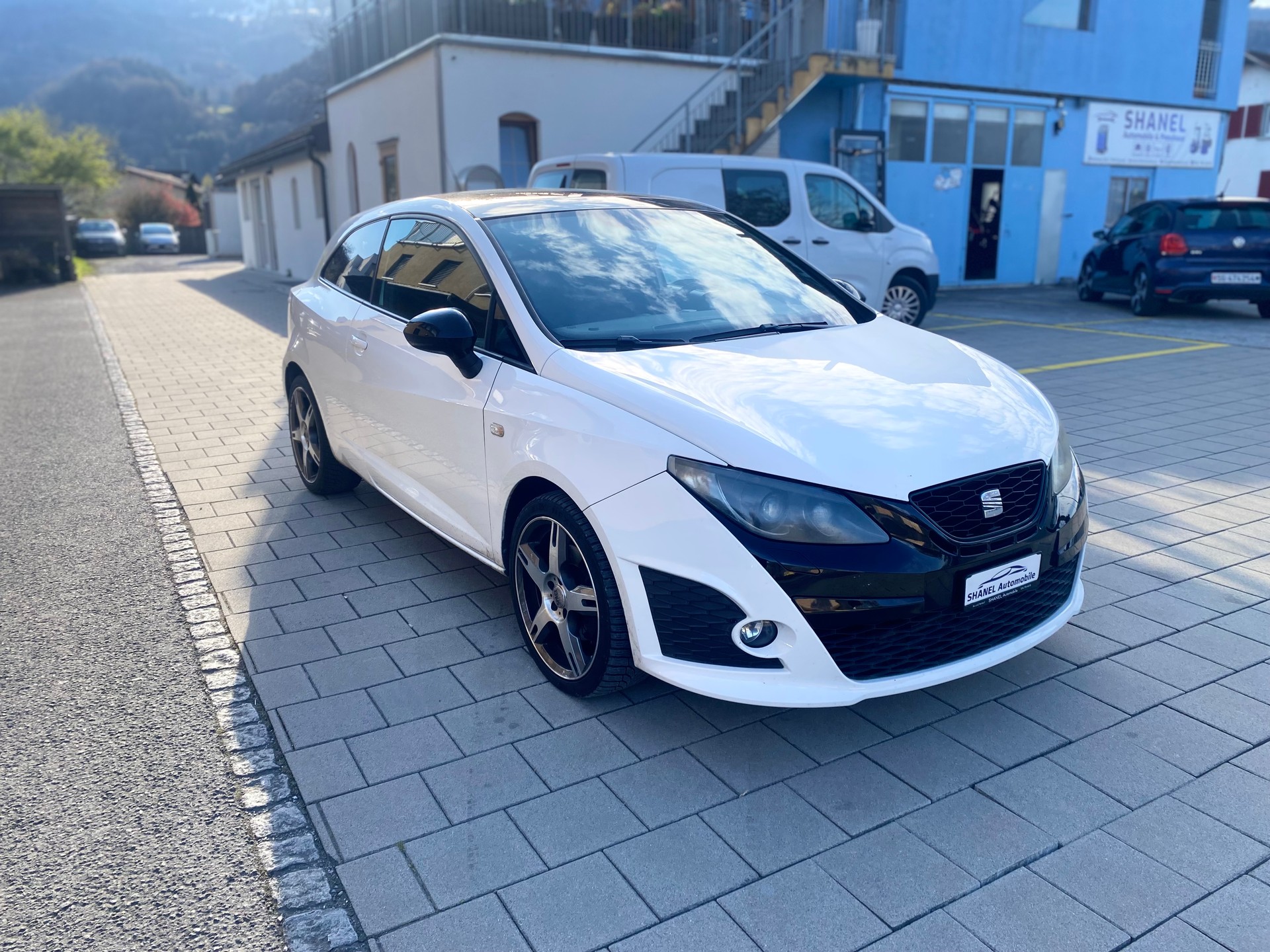 SEAT Ibiza SC 1.4 TSI Cupra DSG-image-4