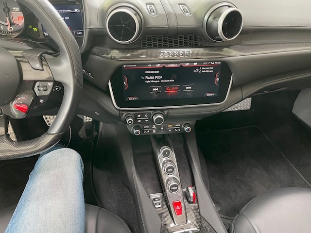 FERRARI Portofino 3.9 V8 T-image-9