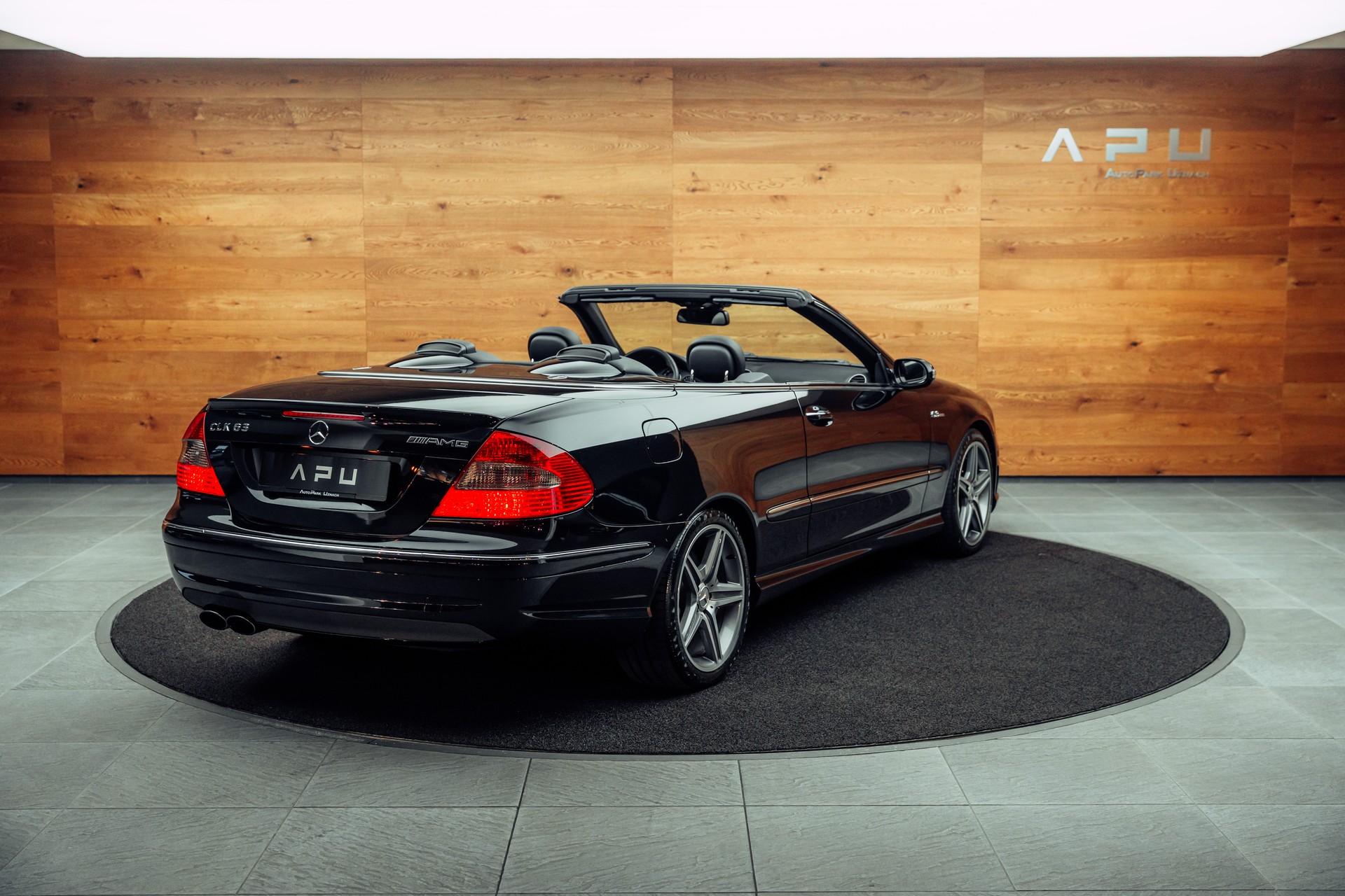 MERCEDES-BENZ CLK 63 AMG Avantgarde 7G-Tronic 1/119-showroom-element-1
