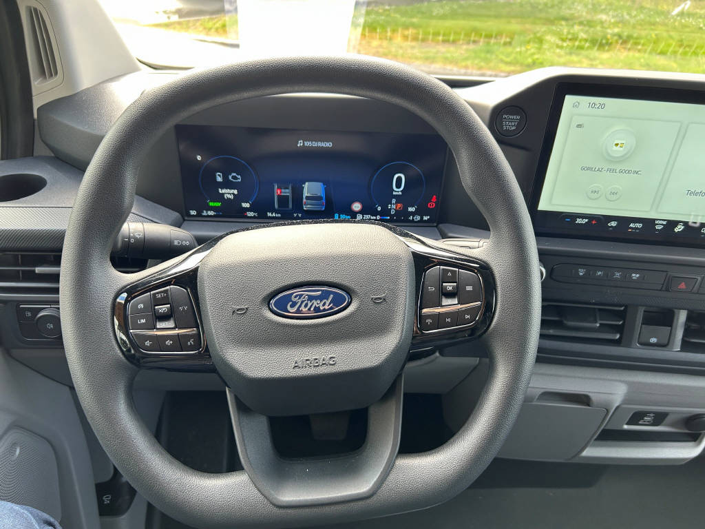 FORD Transit Custom Van 320 L1 2.5 Duratec 233 Trend PHEV-image-6