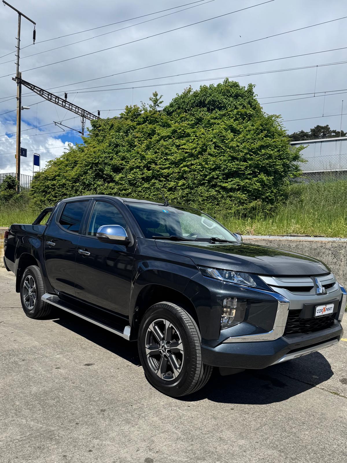 MITSUBISHI L 200 2.2 Double Cab Style + DiD A/T-image-5