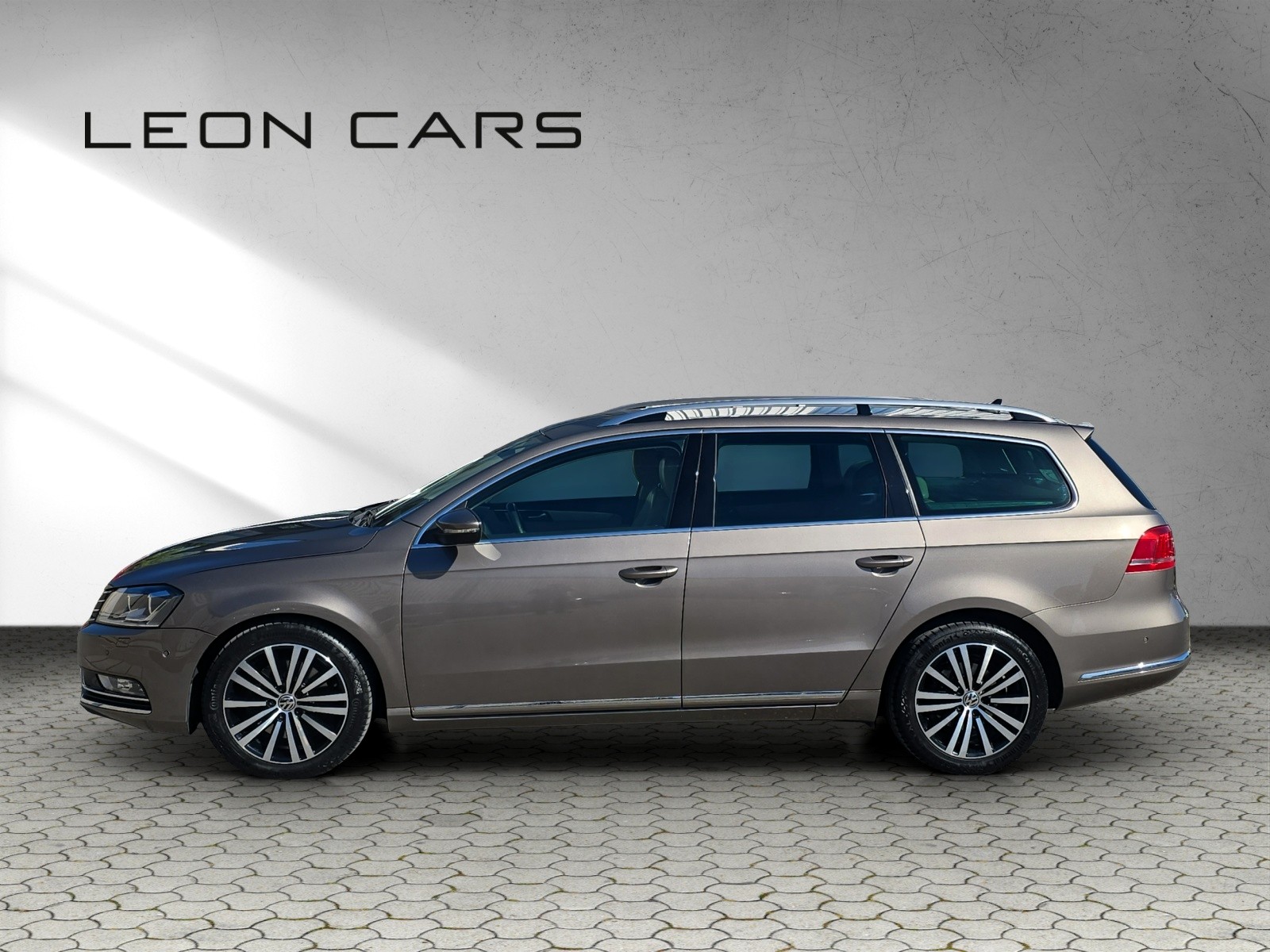 VW Passat Variant 2.0 TDI BMT Highline DSG-image-7