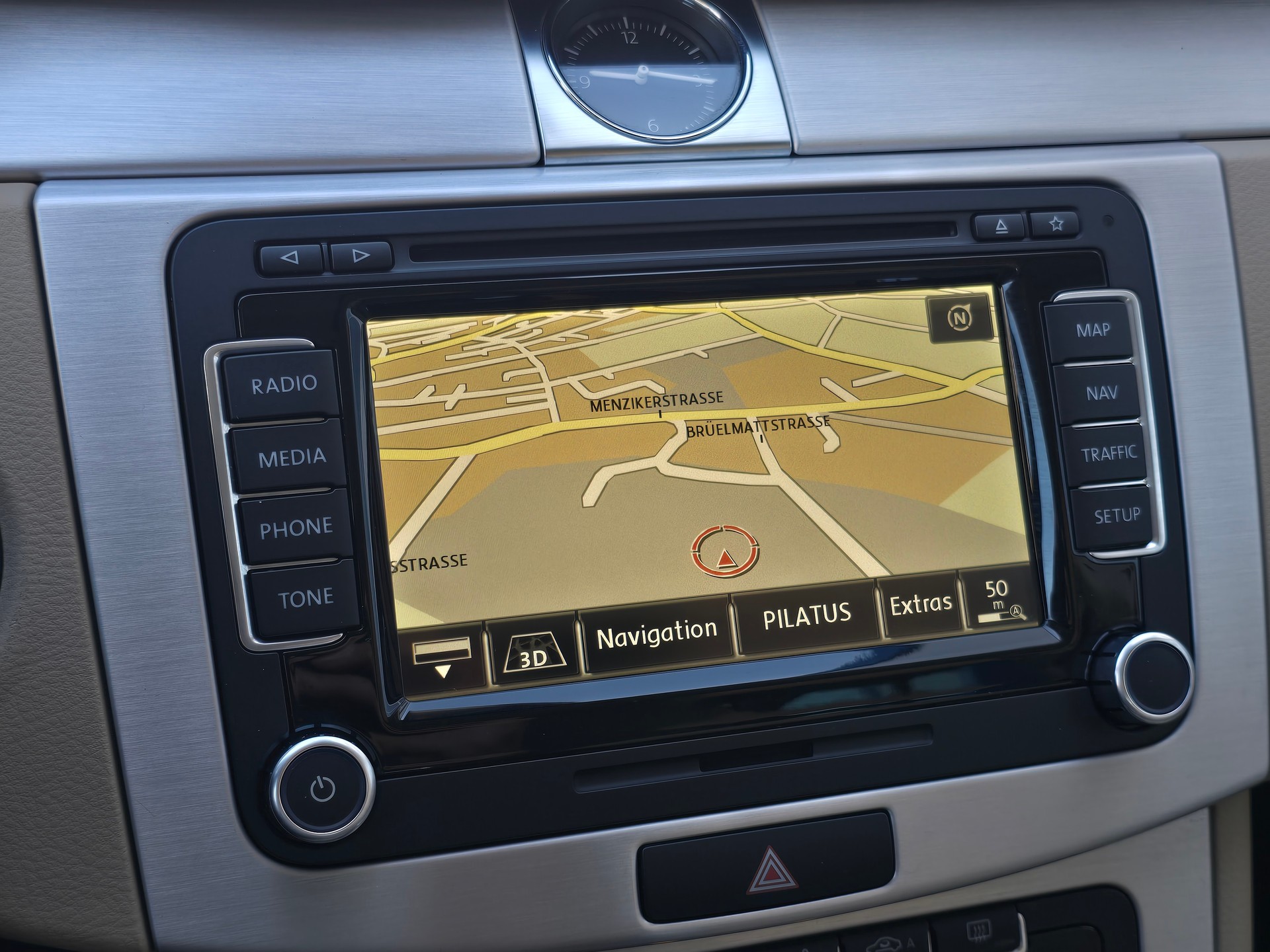 VW Passat Variant 2.0 TDI BMT Highline DSG-image-21