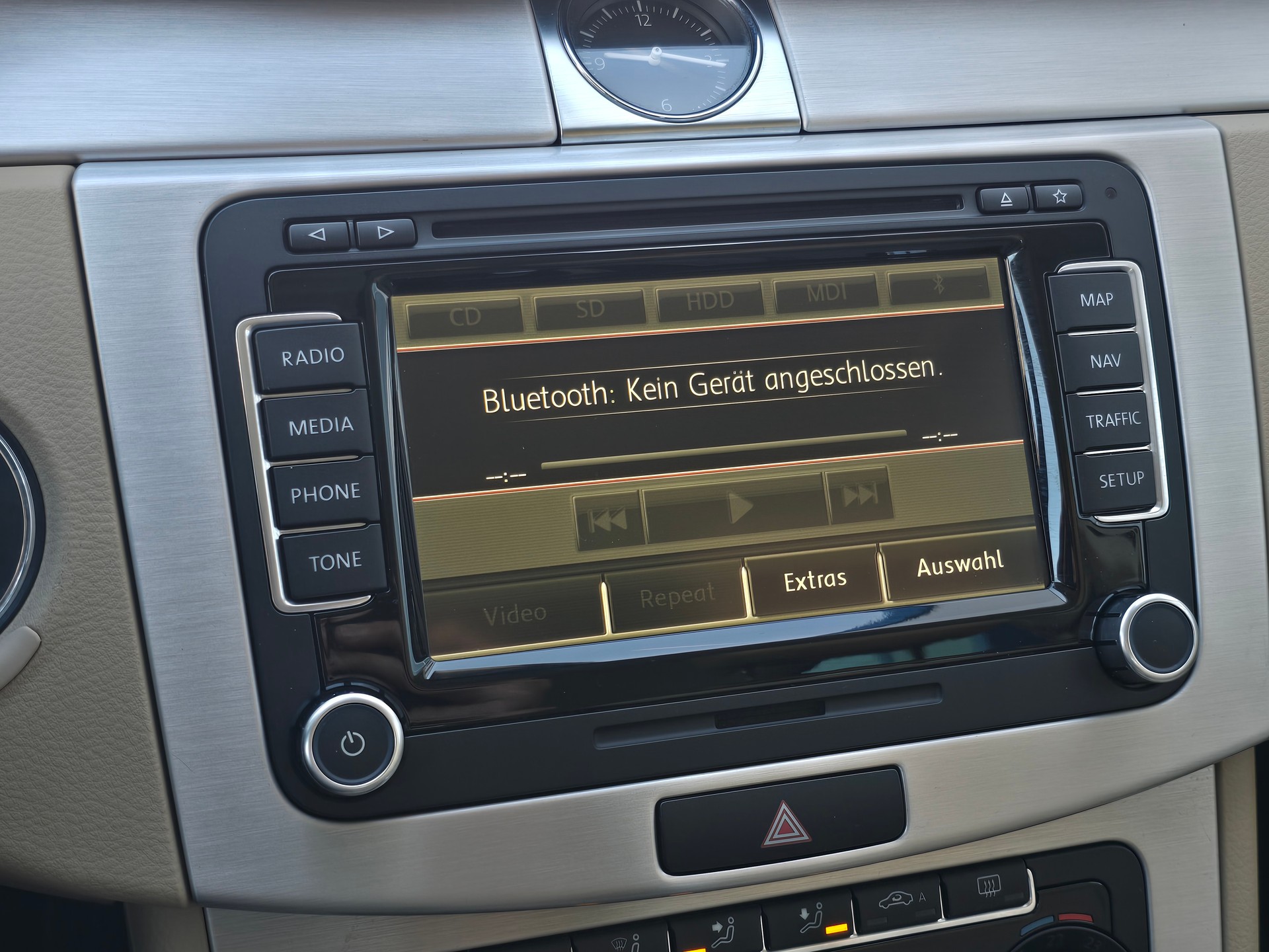 VW Passat Variant 2.0 TDI BMT Highline DSG-image-23