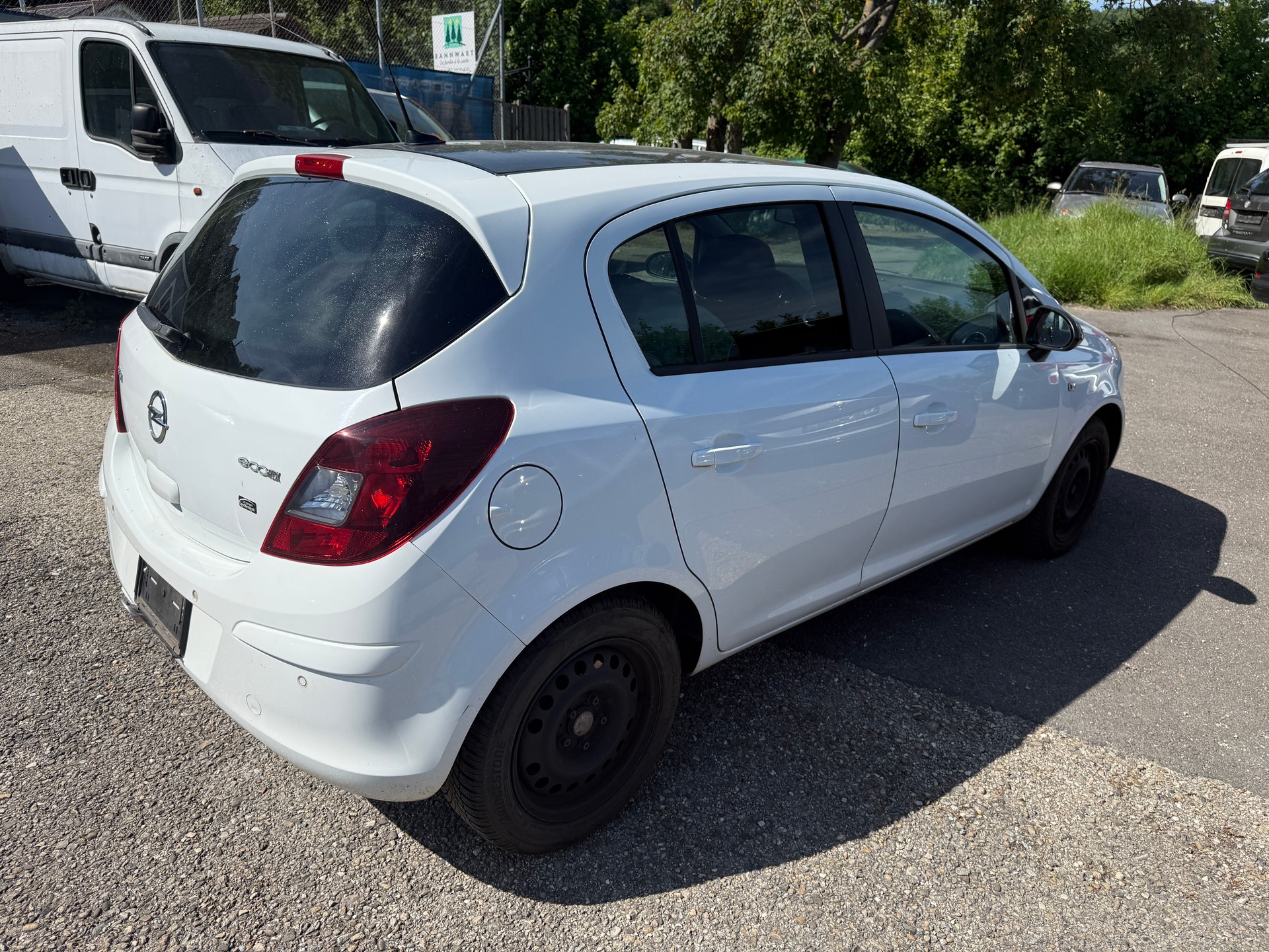 OPEL Corsa 1.4 Turbo Color Edition-image-4