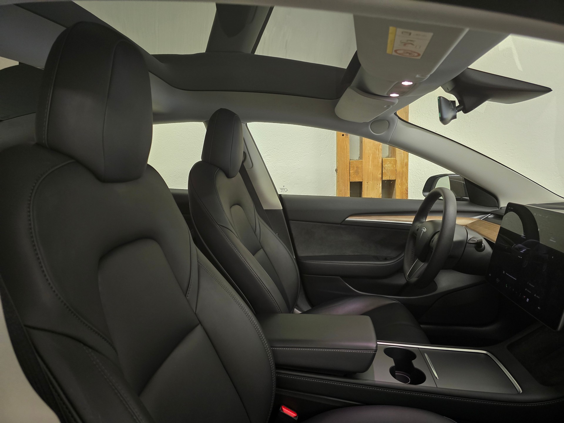 TESLA Model 3 Long Range Dual Motor AWD-image-9
