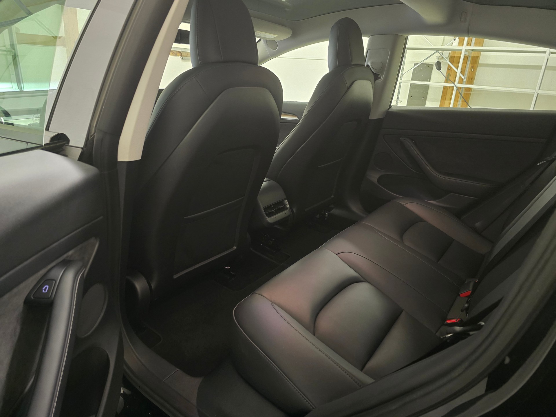TESLA Model 3 Long Range Dual Motor AWD-image-11