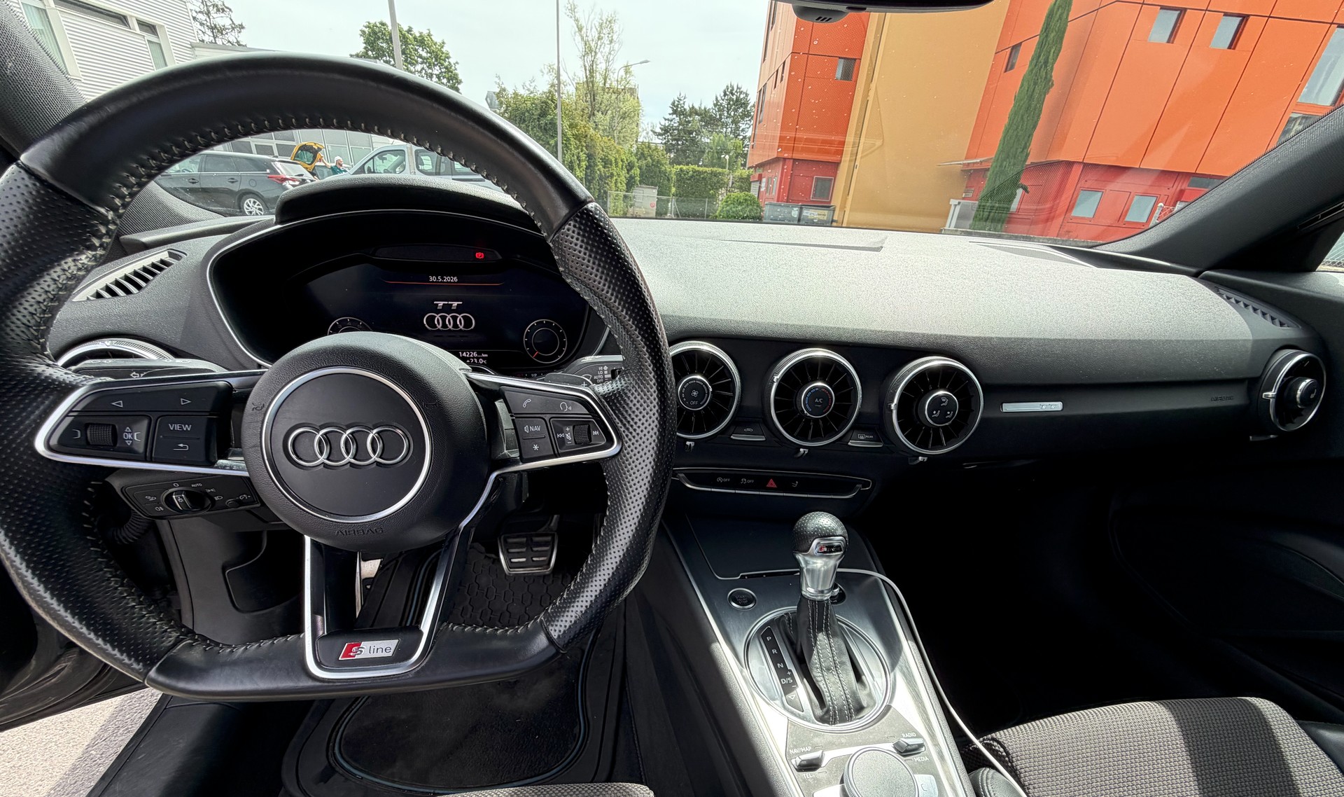 AUDI 2.0 TFSI S-Tronic-image-2