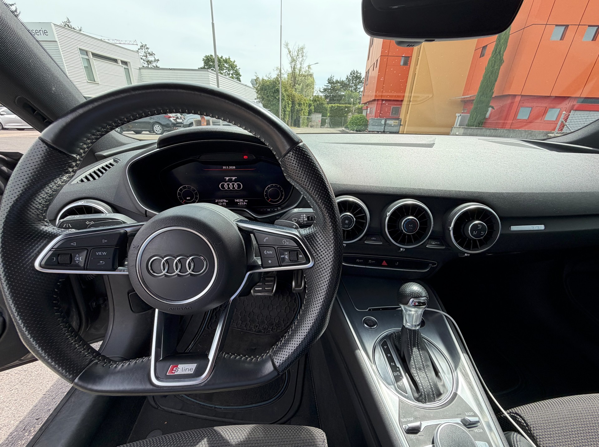 AUDI 2.0 TFSI S-Tronic-image-6