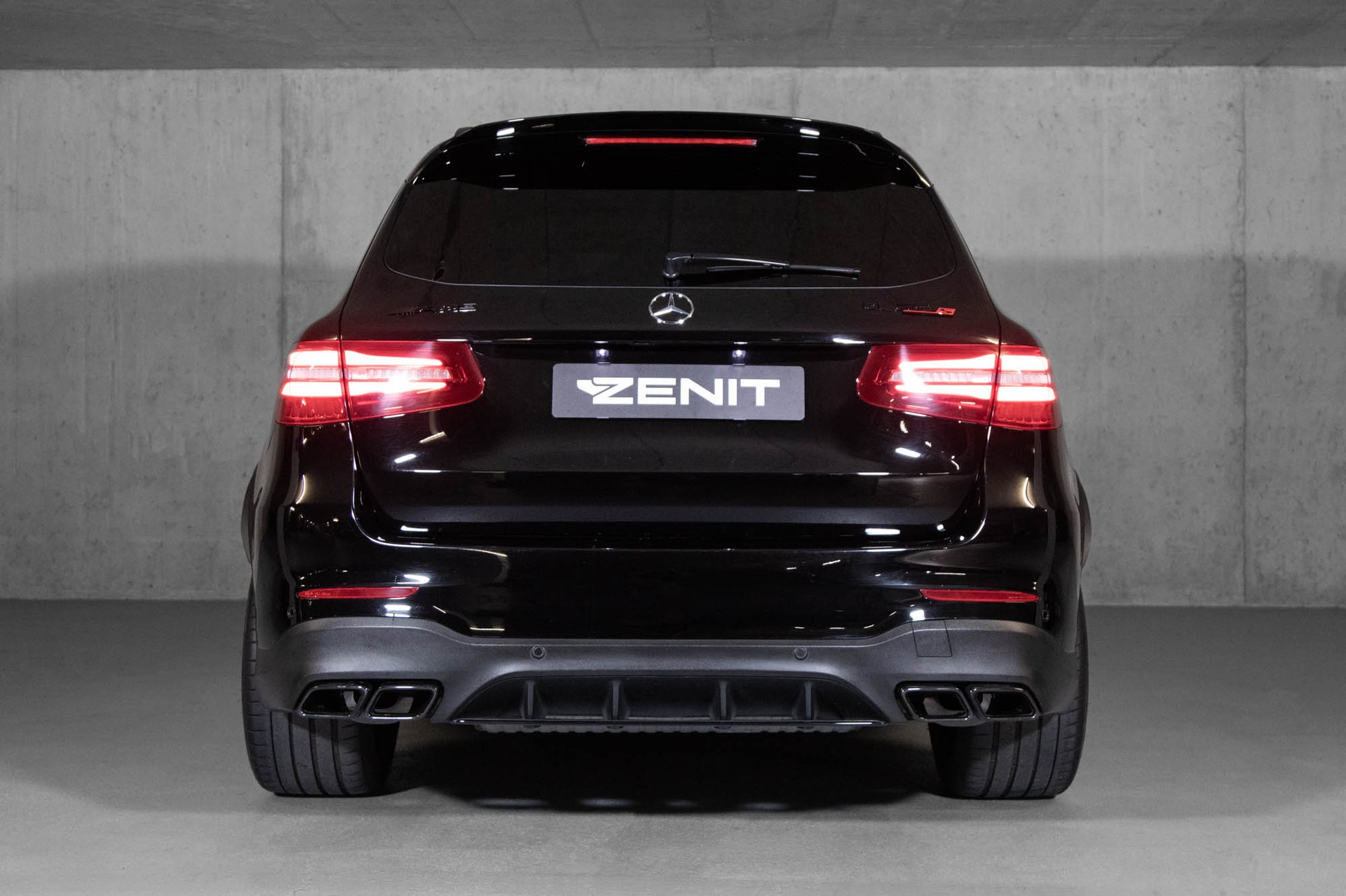 MERCEDES-BENZ GLC 63 S AMG 4Matic+ 9G-Tronic-image-12
