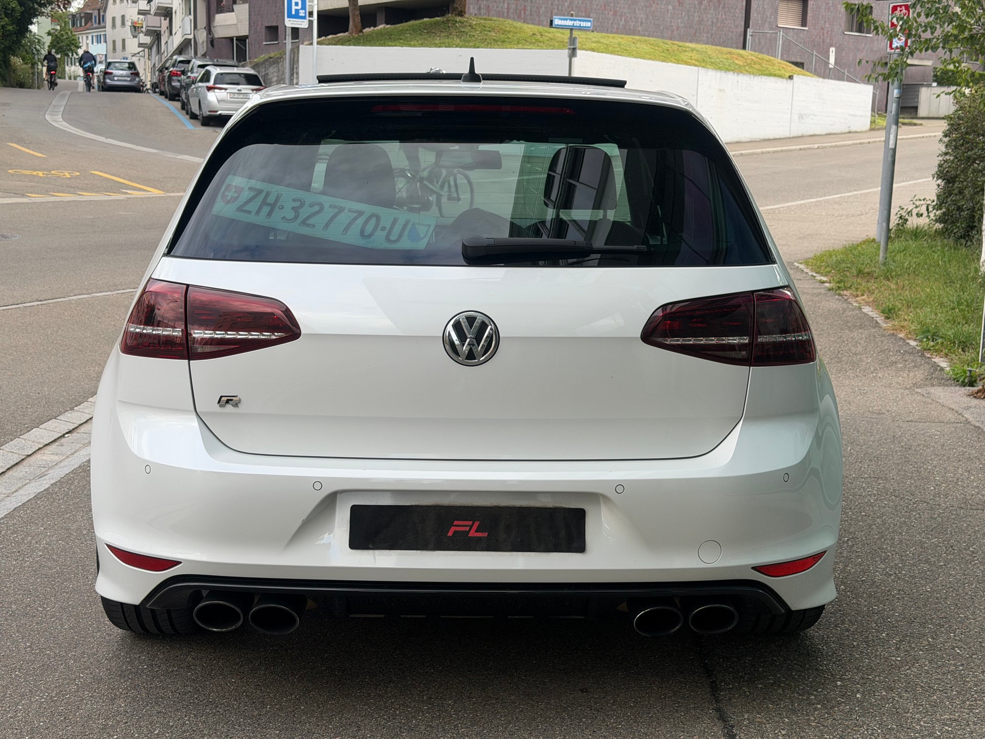 VW Golf 2.0 TSI R 4Motion DSG-image-6