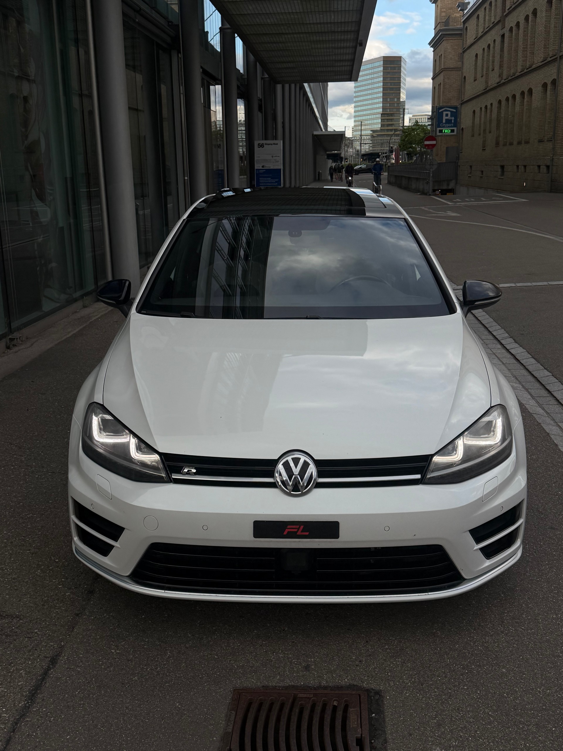 VW Golf 2.0 TSI R 4Motion DSG
