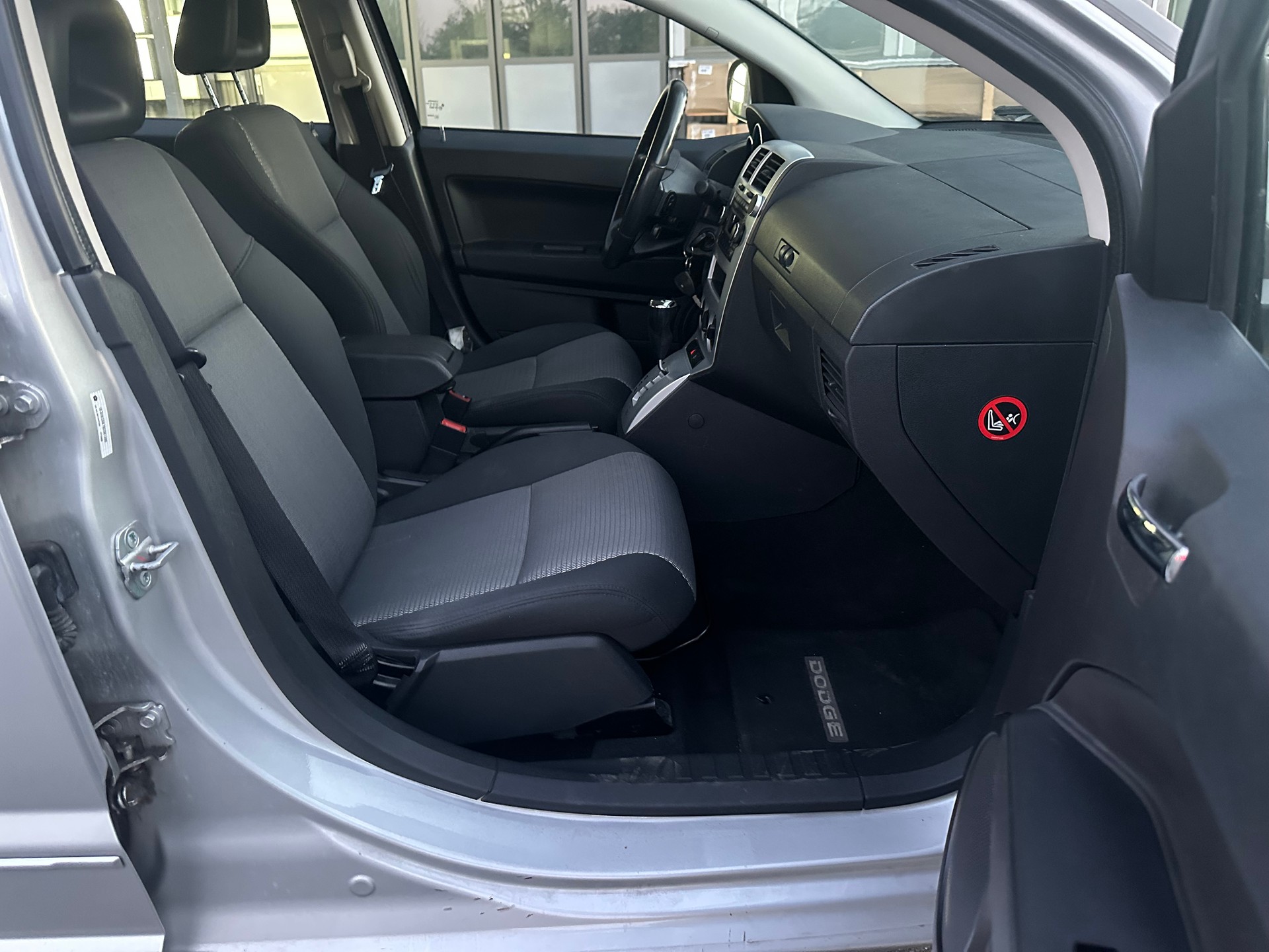 DODGE Caliber 2.0 SXT CVT-image-13