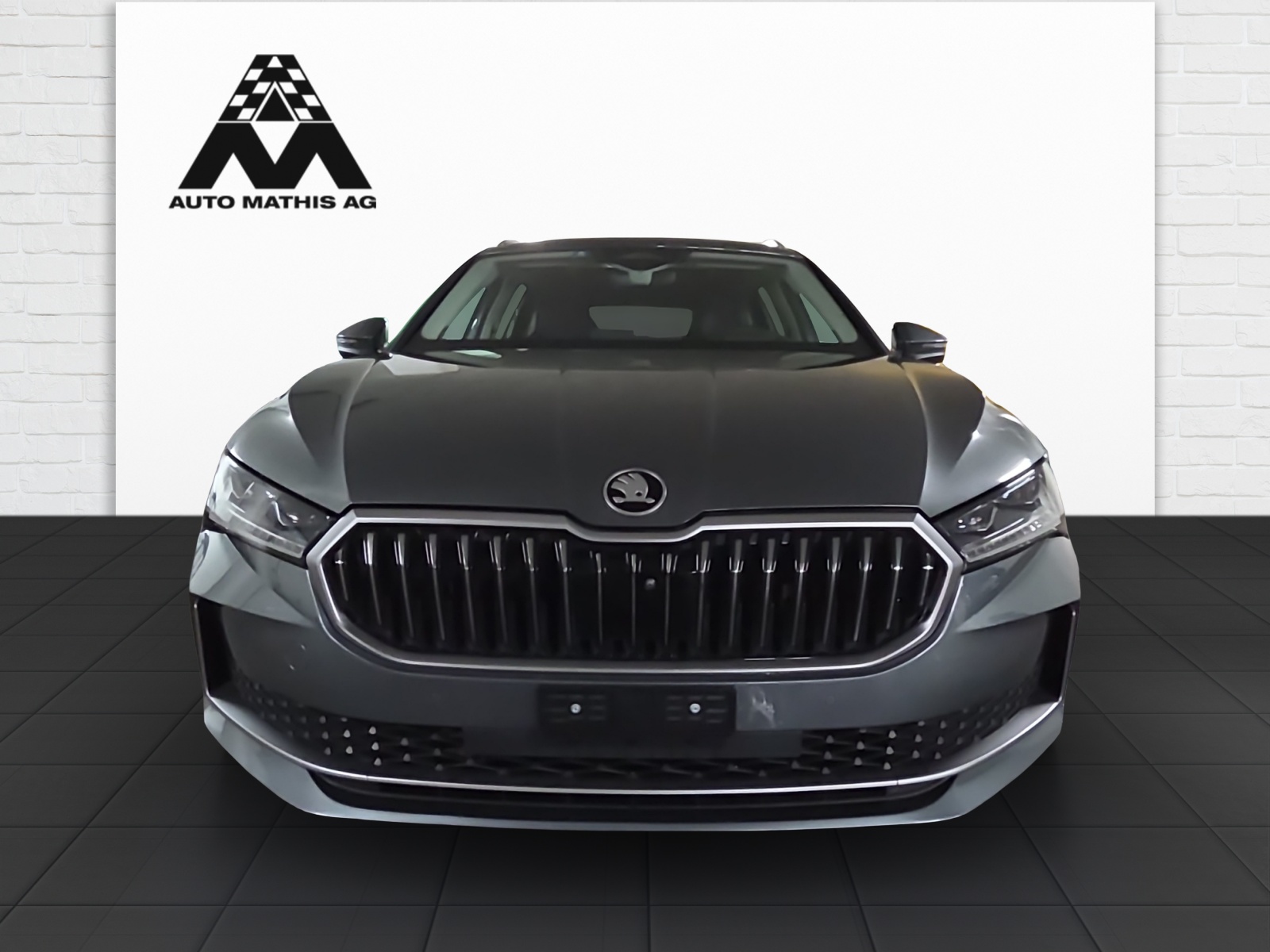SKODA Superb Combi 2.0 TDi L&K 4x4 DSG-showroom-element-1