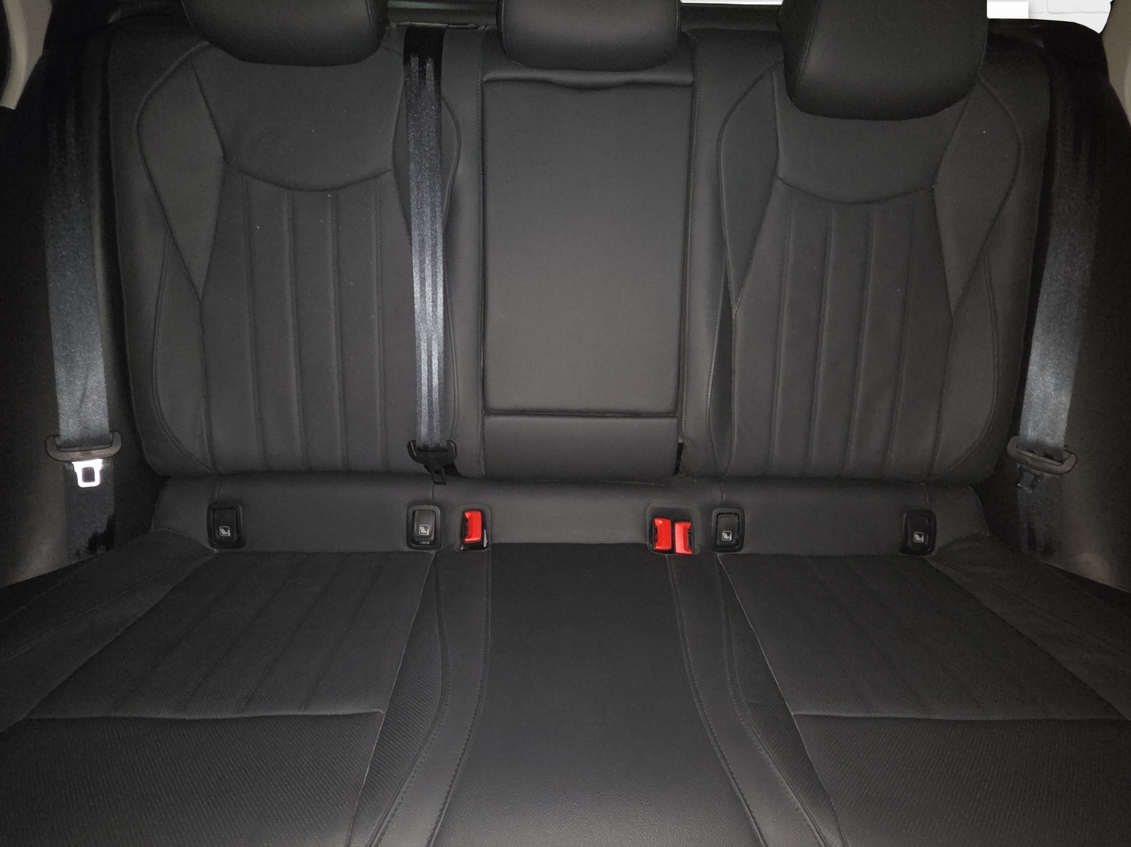 SKODA Superb Combi 2.0 TDi L&K 4x4 DSG-image-7
