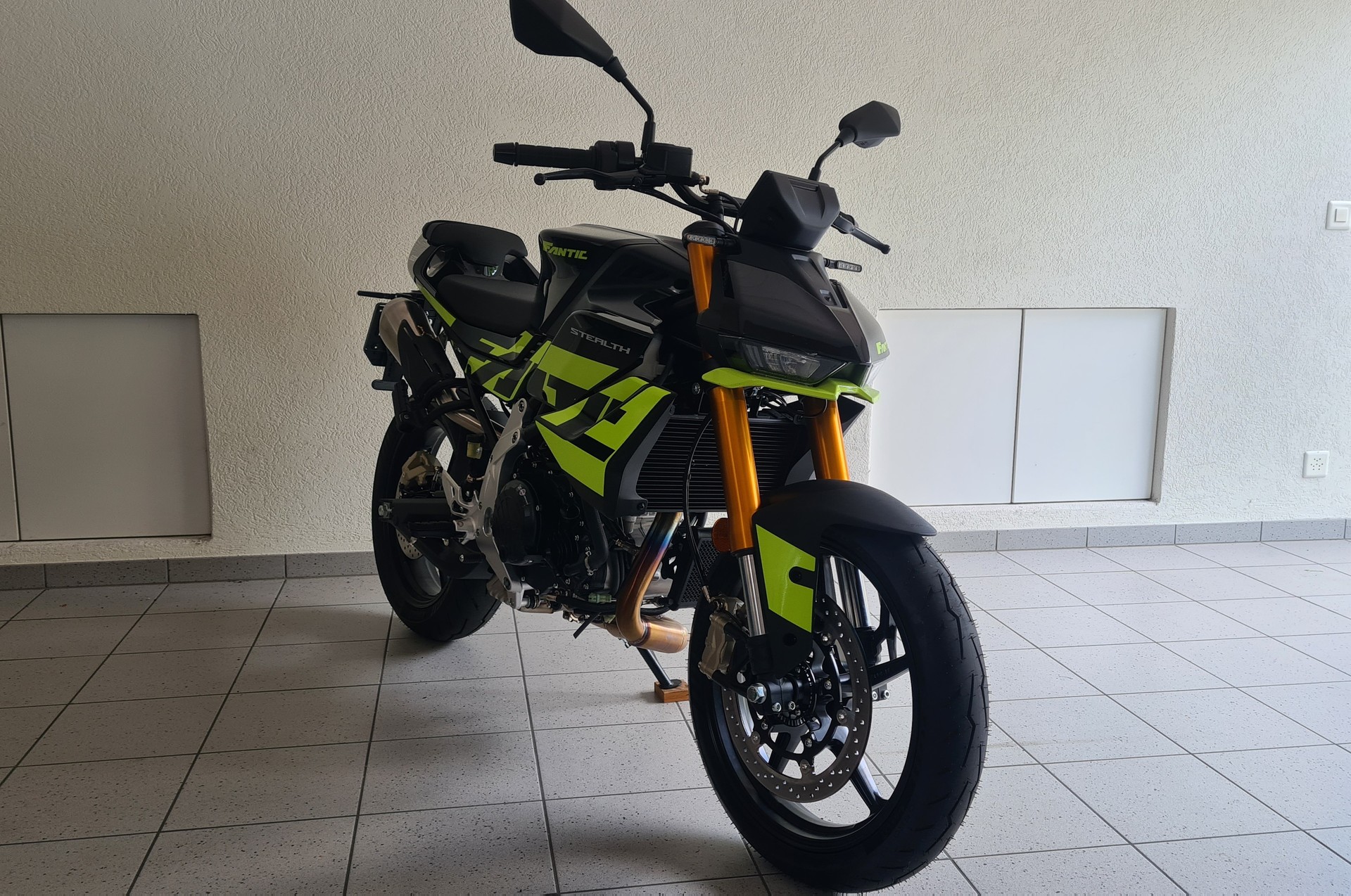 FANTIC STEALTH 500-image-1