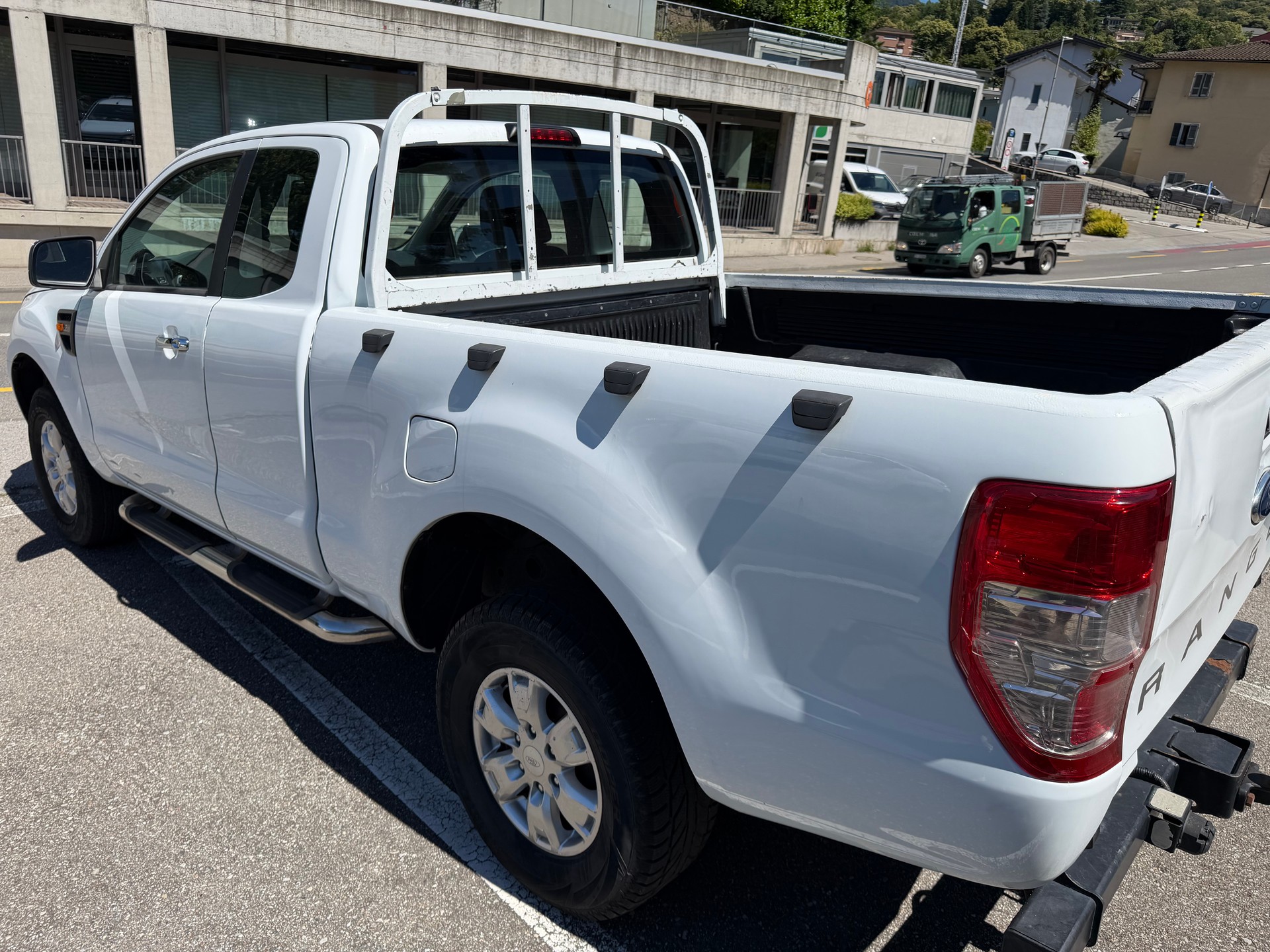 FORD Ranger XLT 2.2 TDCi 4x4-image-4