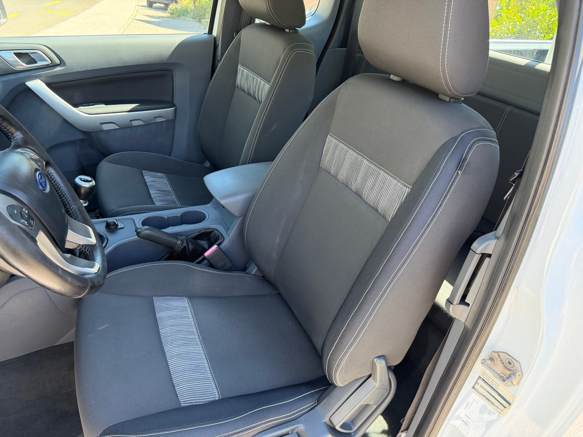 FORD Ranger XLT 2.2 TDCi 4x4-image-6
