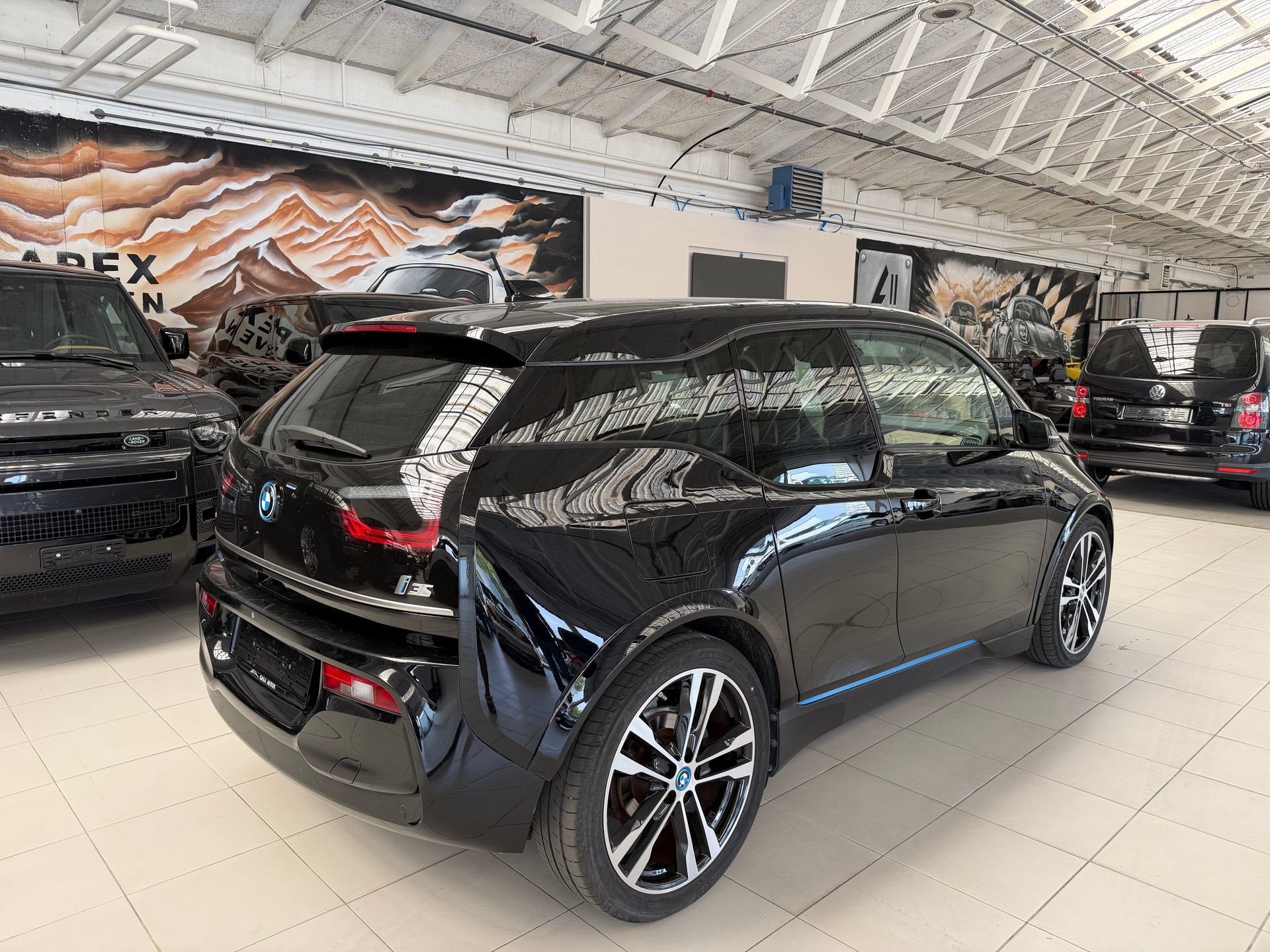 BMW i3s (94Ah)-showroom-element-1