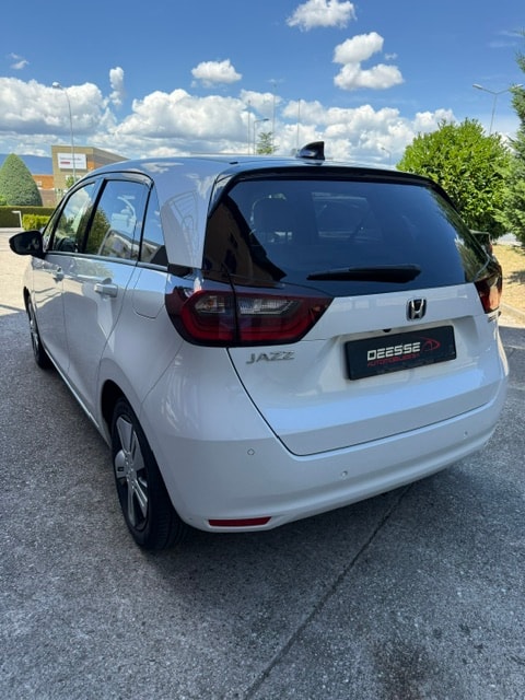 HONDA Jazz 1.5i-MMD Executive E-CVT-image-4