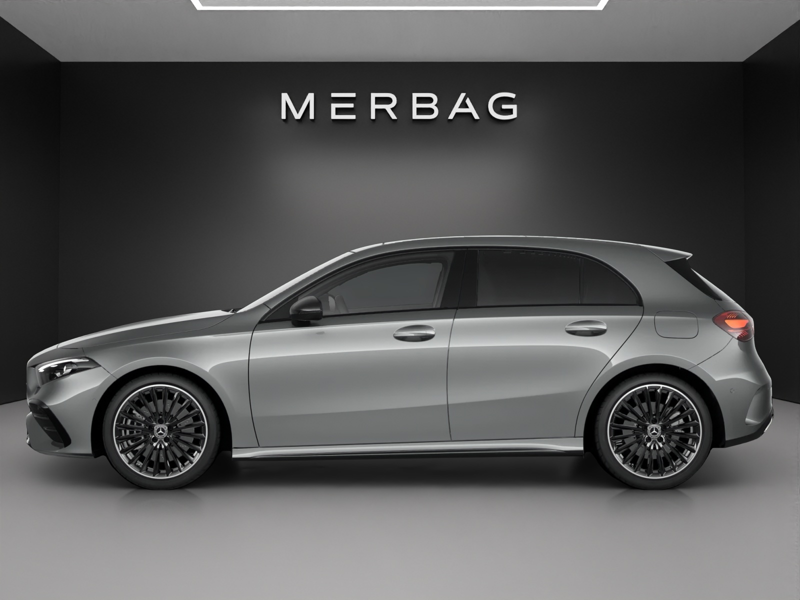 MERCEDES-BENZ A 220 4Matic 8G-DCT-image-5